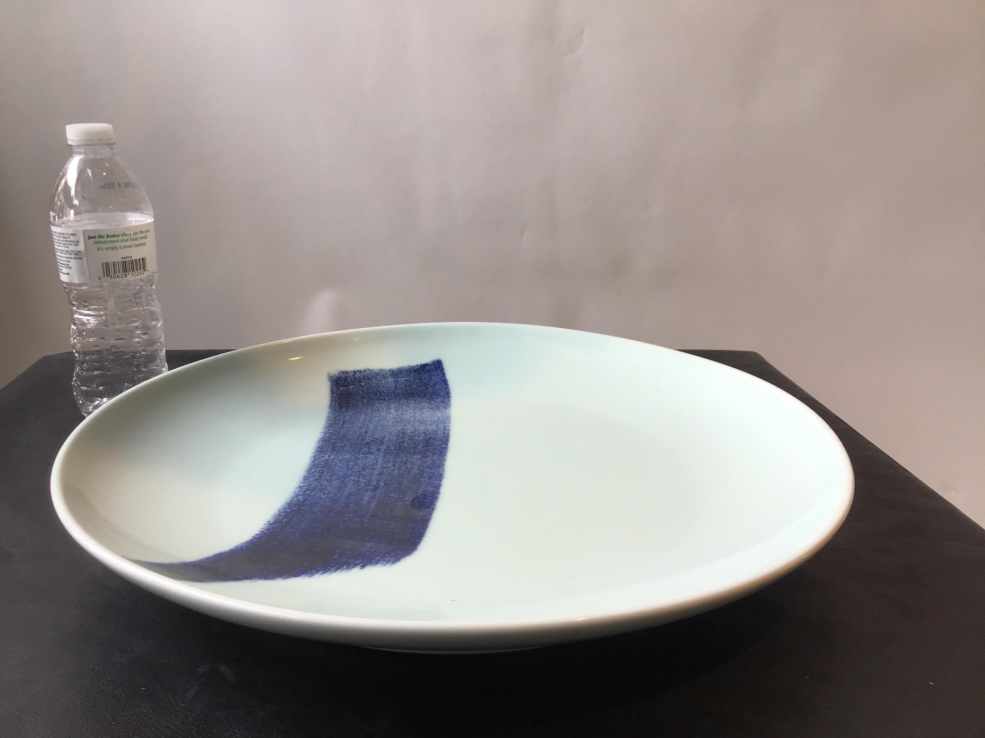 Spin Ceramics Large Dish In Good Condition For Sale In Tarrytown, NY