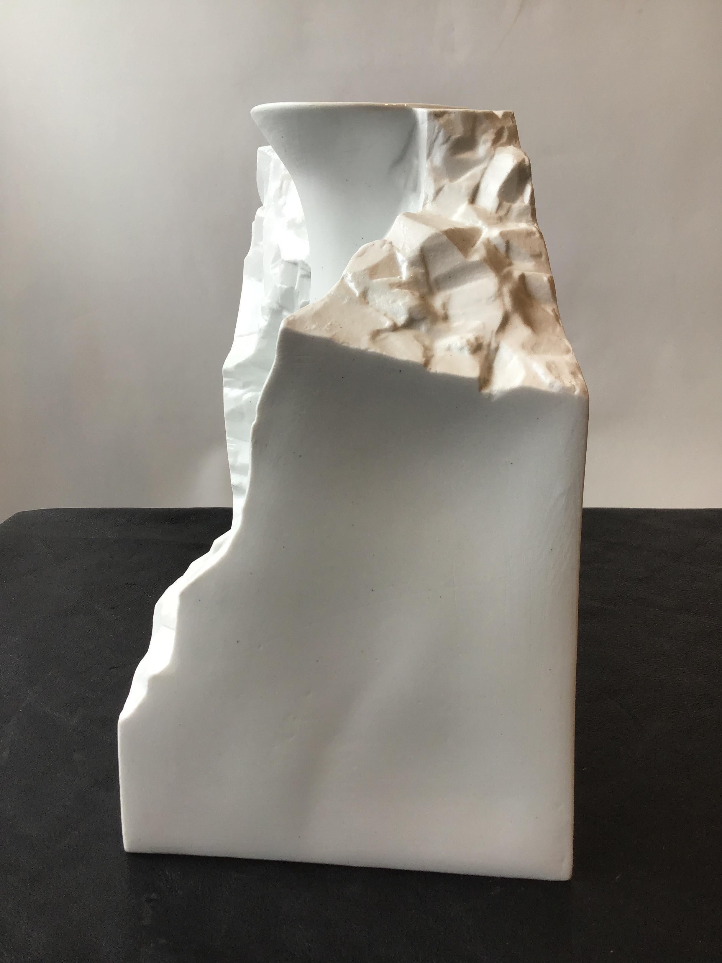 XXIe siècle et contemporain Vase en céramique Spin dans un moule en vente