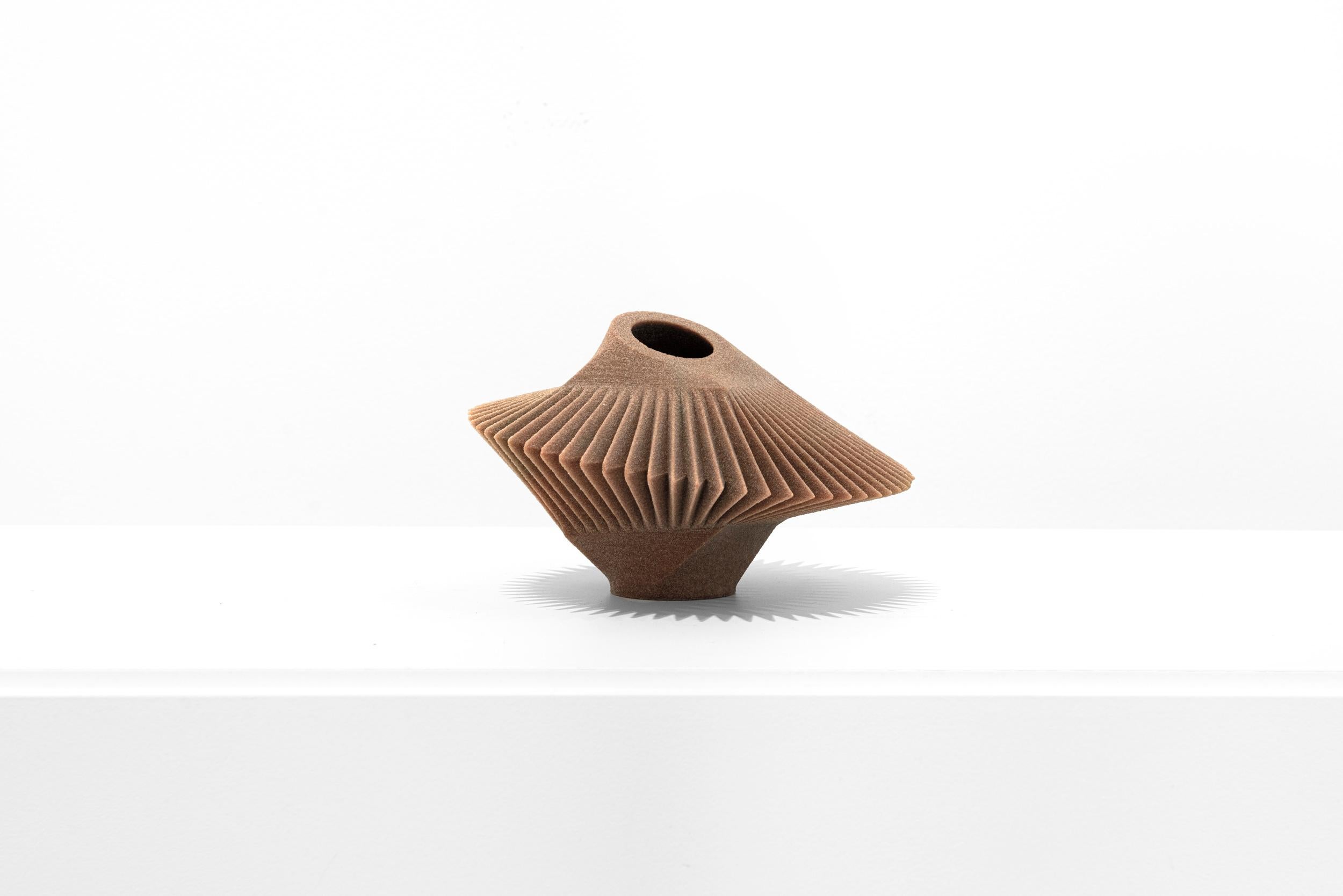 Olandese Spin Vessel Small - Sabbia naturale stampata in 3D di Rive Roshan in vendita