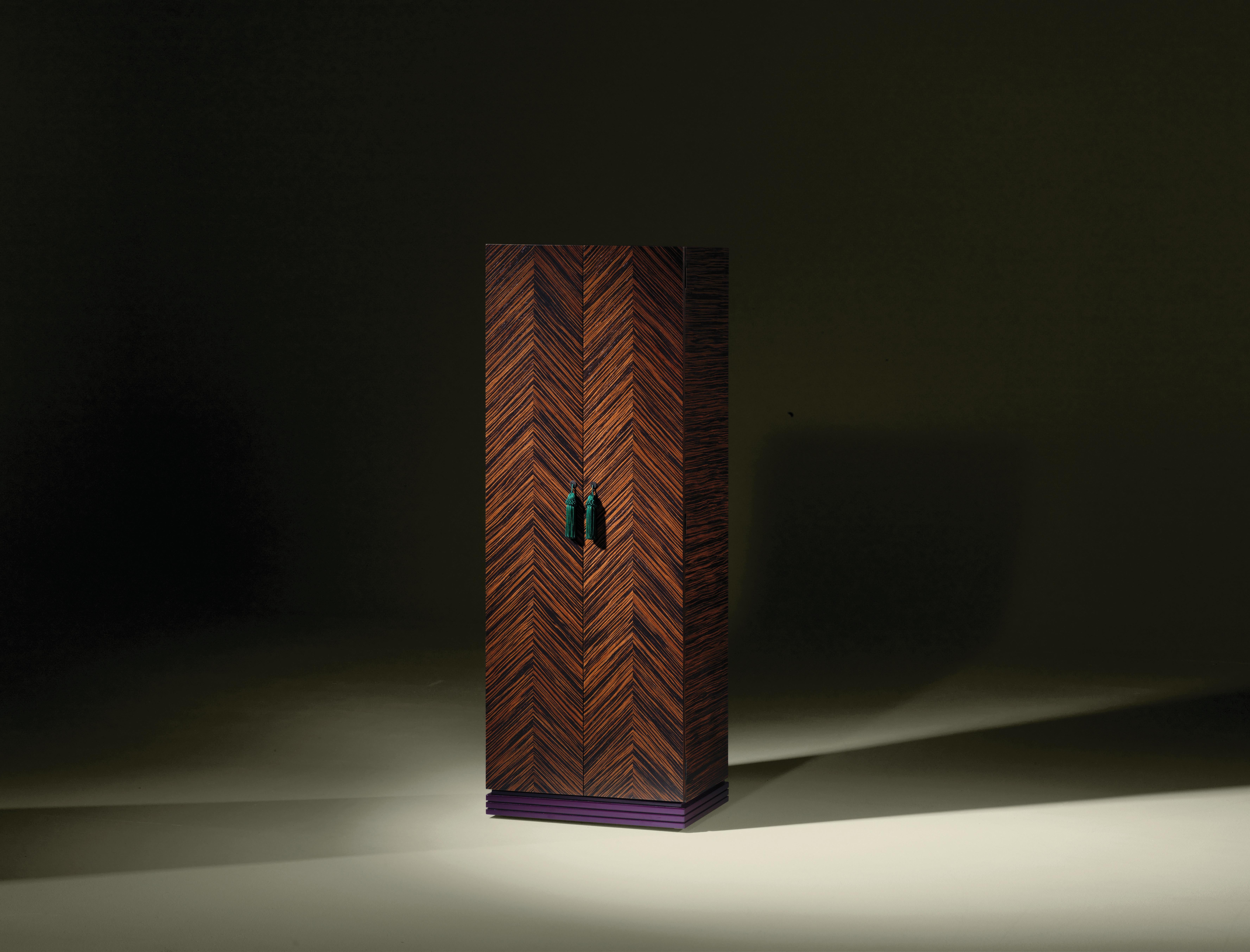 Spina Contemporary and Customizable Cabinet by Luísa Peixoto For Sale 5