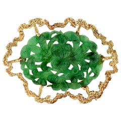 Spinach Jade and Yellow Gold Brooch Pin