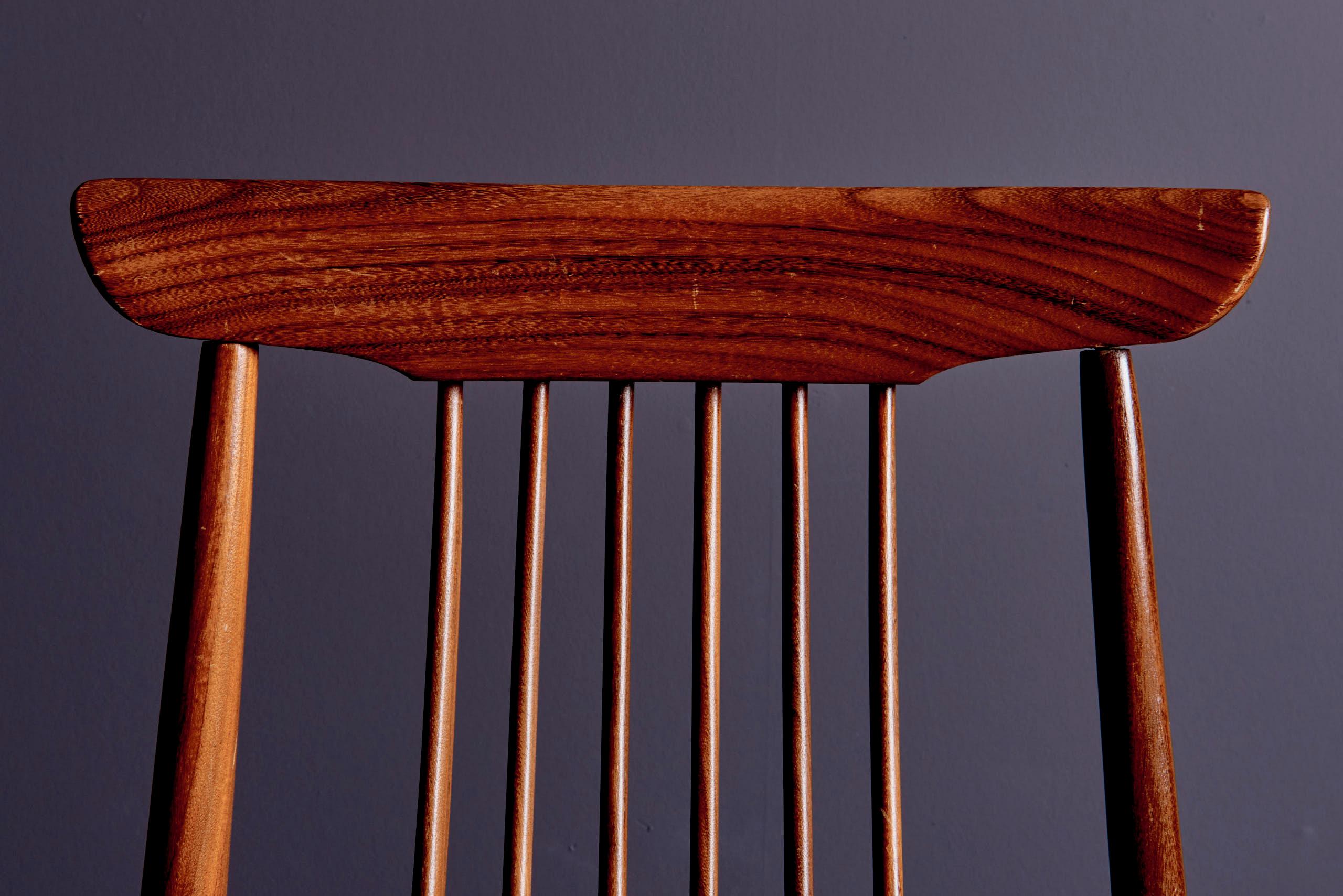 20ième siècle Chaises de salle à manger à dossier en fuseau, Danemark, années 1960 en vente
