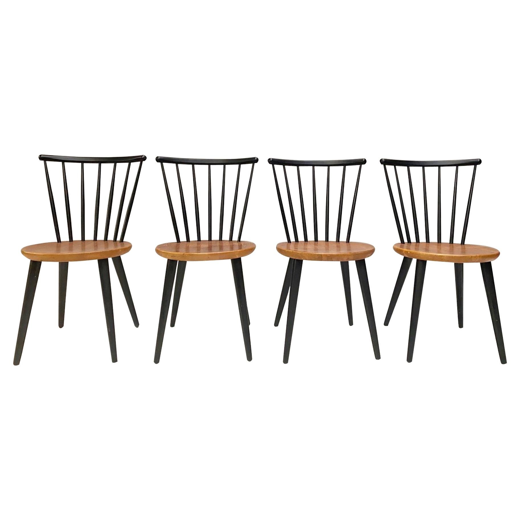 Chaises de salle à manger à dossier fuseau dans le style d'Ilmari Tapiovaara, années 1960