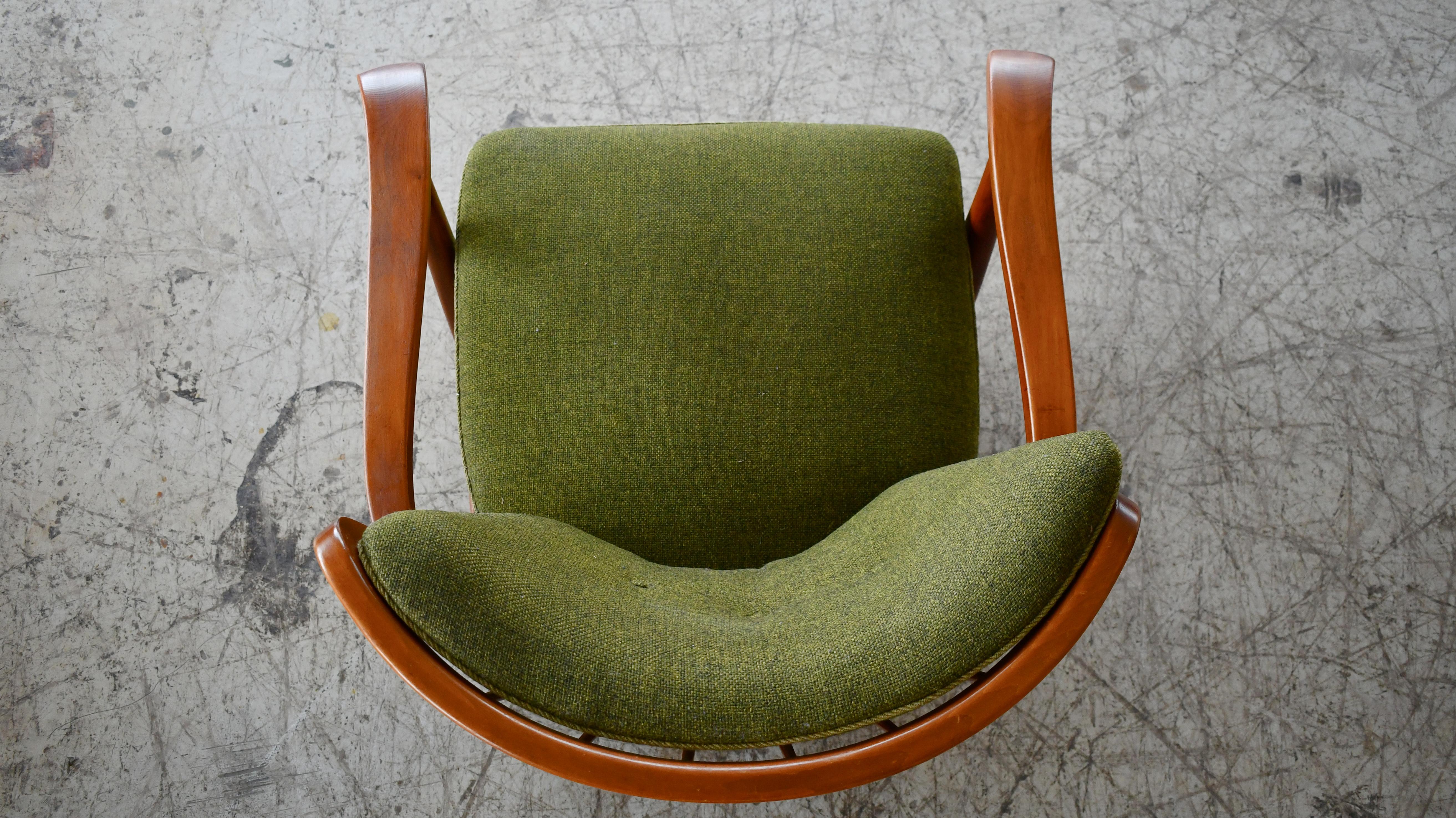 Spindle Back Lounge Chair by Frits Schlegel Model 1594 for Fritz Hansen, 1940s In Good Condition In Bridgeport, CT