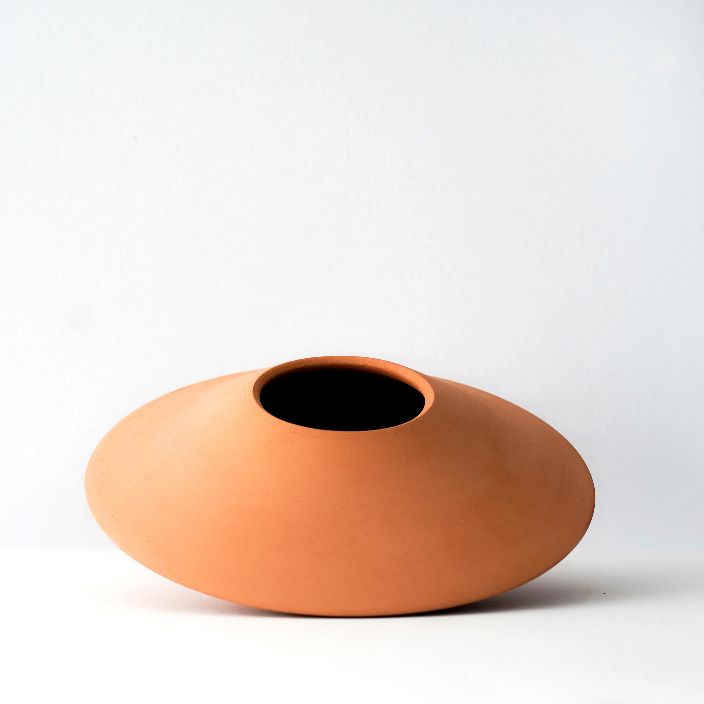 Hand-Crafted Contemporary Ceramic Vase, Handmade, lower, Terracotta, Konsepta by Claudia Issa For Sale