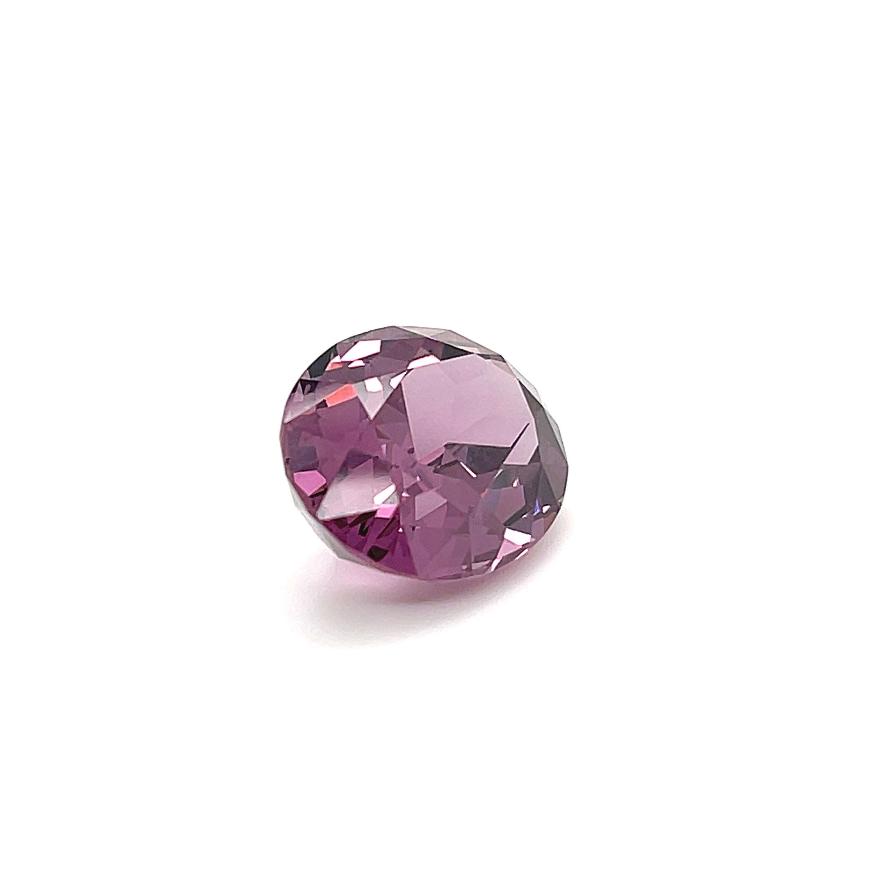 Contemporary Spinel 15.3 Carat Loose Gemstone For Sale