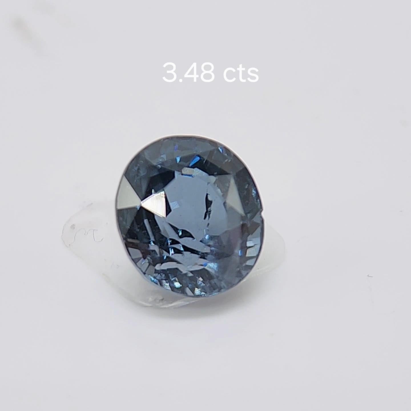 Spinello 3,48 carati. Bellissimo blu  Spinello di colore dello Sri lanka. in vendita 13