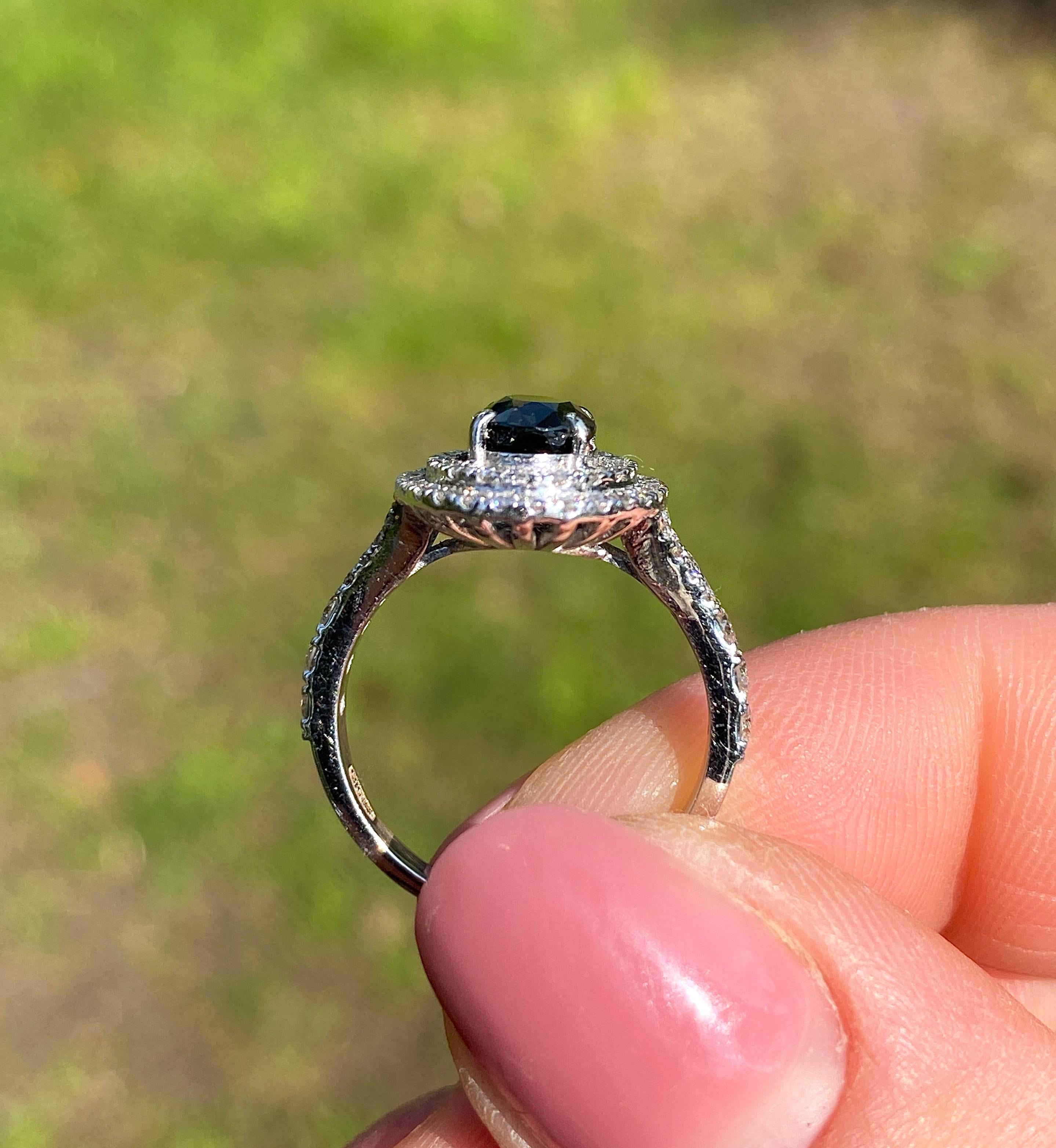 Spinel Blueish Green and Diamonds natural gemstone Ring, 14 Karat White Gold 7US For Sale 1