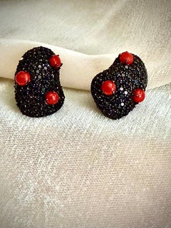 Spinel clip earrings