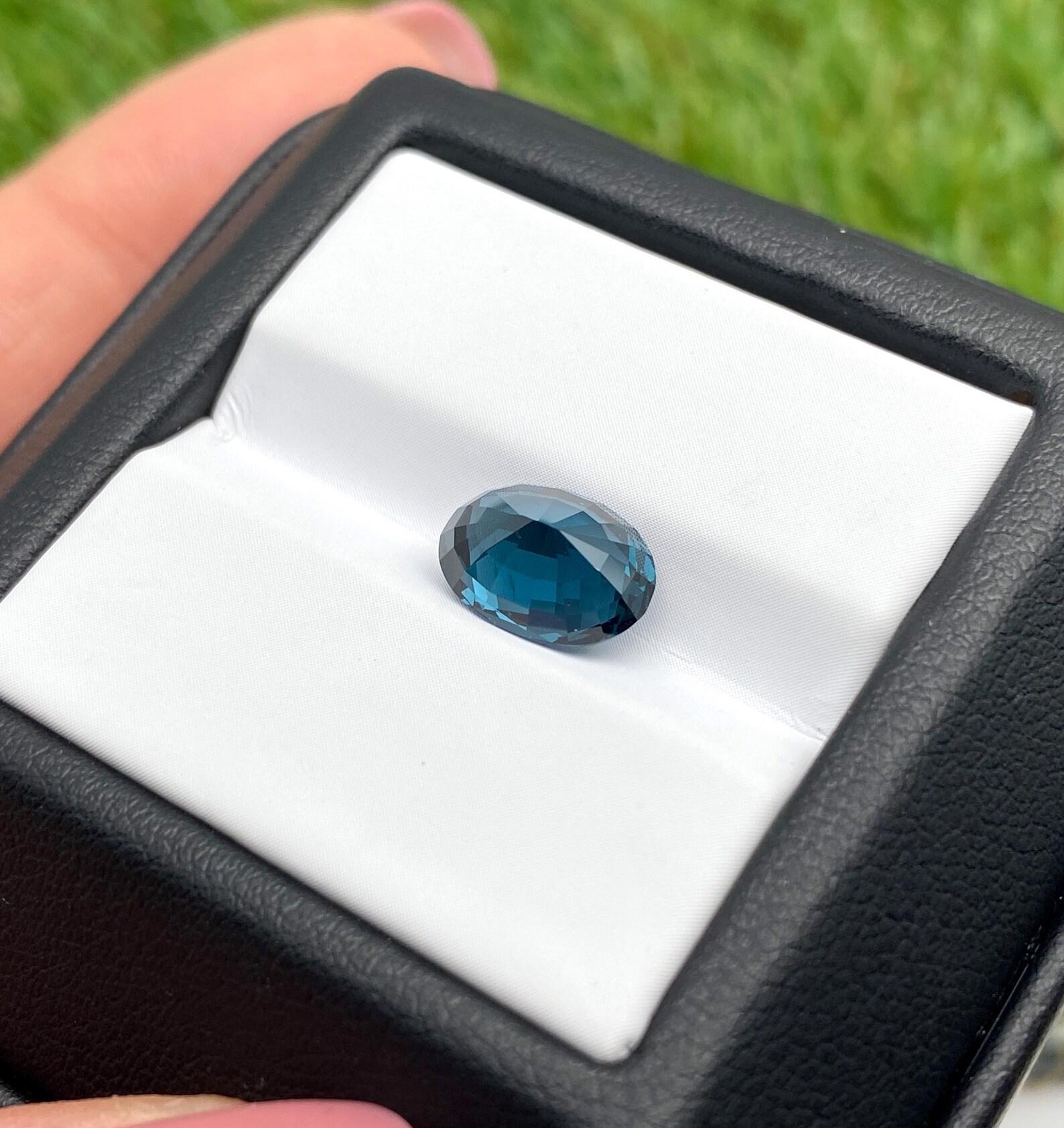 Spinel Cobalt Blue 3.04Ct natural gemstone, Oval cut, Tanzania, GFCO certified In New Condition For Sale In Daugavpils, LV