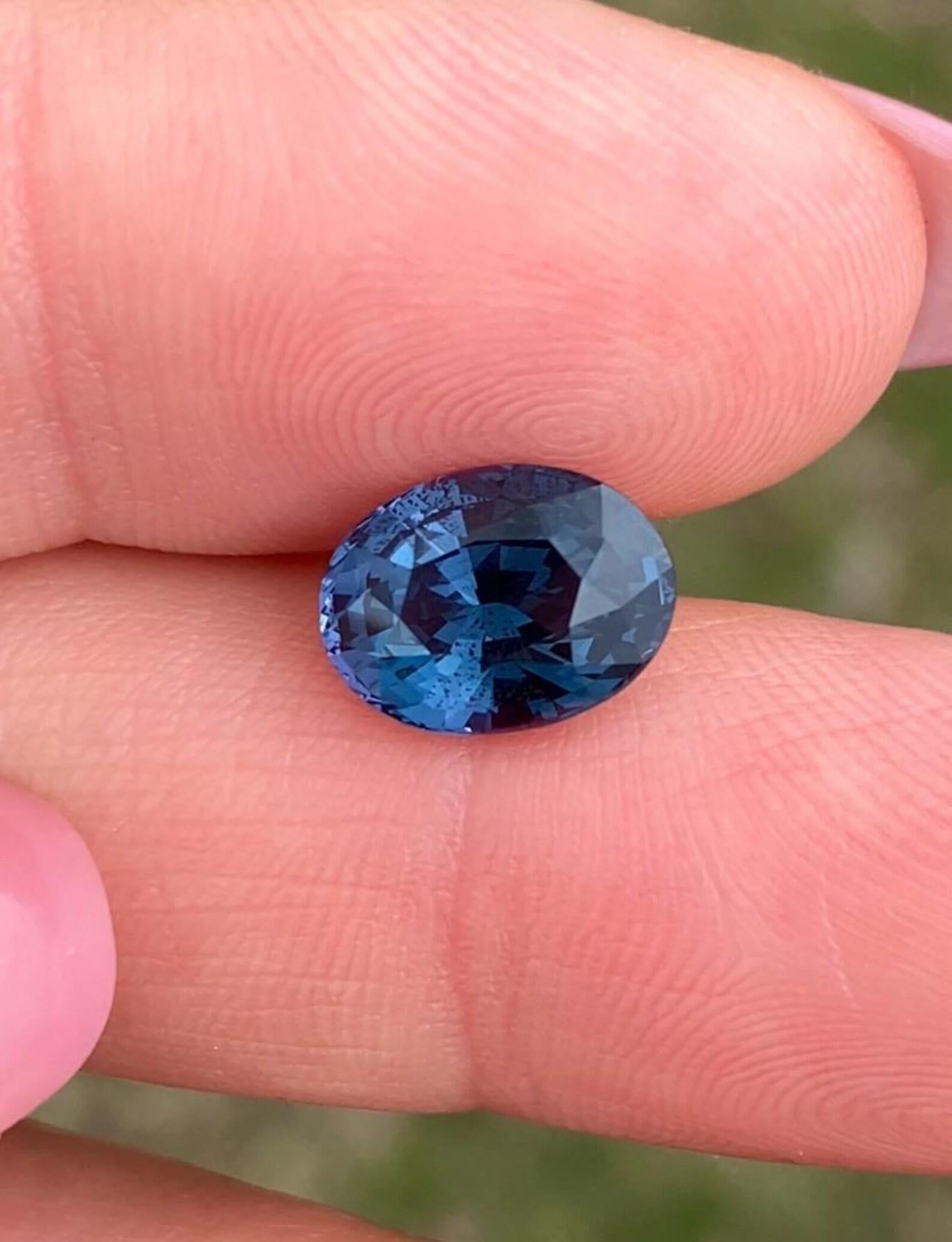 Spinel Cobalt Blue 3.04Ct natural gemstone, Oval cut, Tanzania, GFCO certified For Sale 4