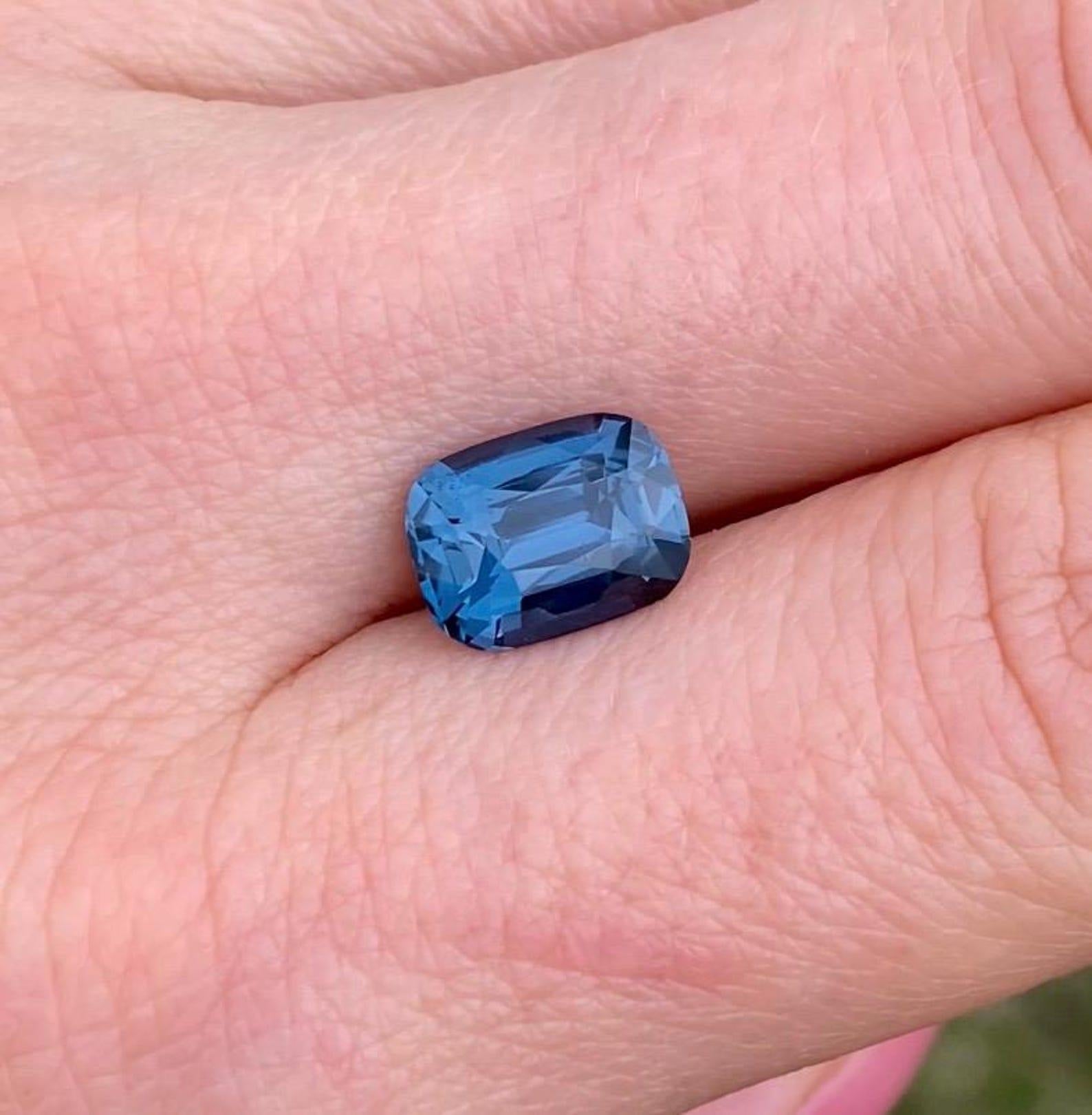 Spinel Cobalt Blue 3.25 Ct. Natural gemstone, Cushion, Tanzania, GFCO certified For Sale 5