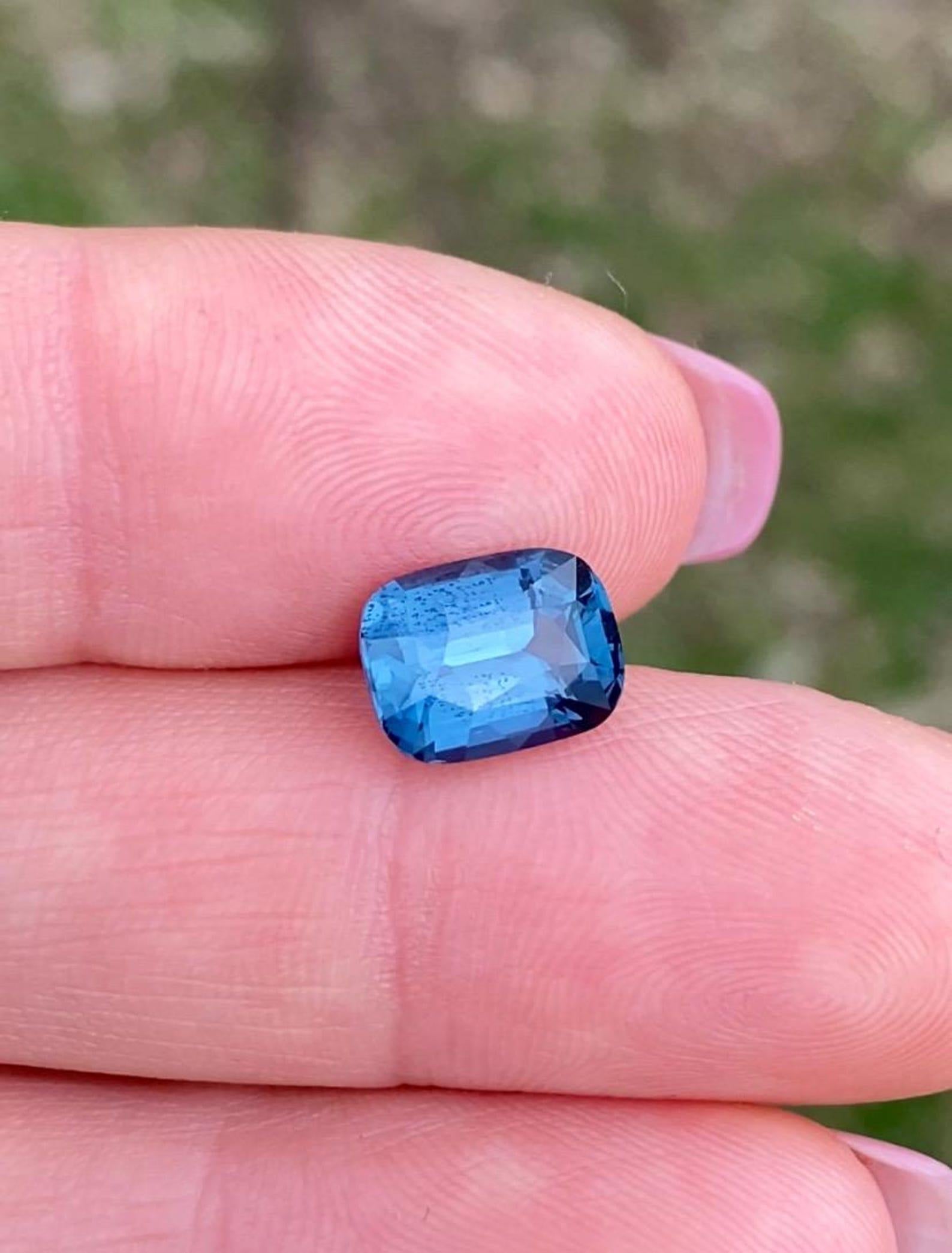 Spinel Cobalt Blue 3.25 Ct. Natural gemstone, Cushion, Tanzania, GFCO certified For Sale 4