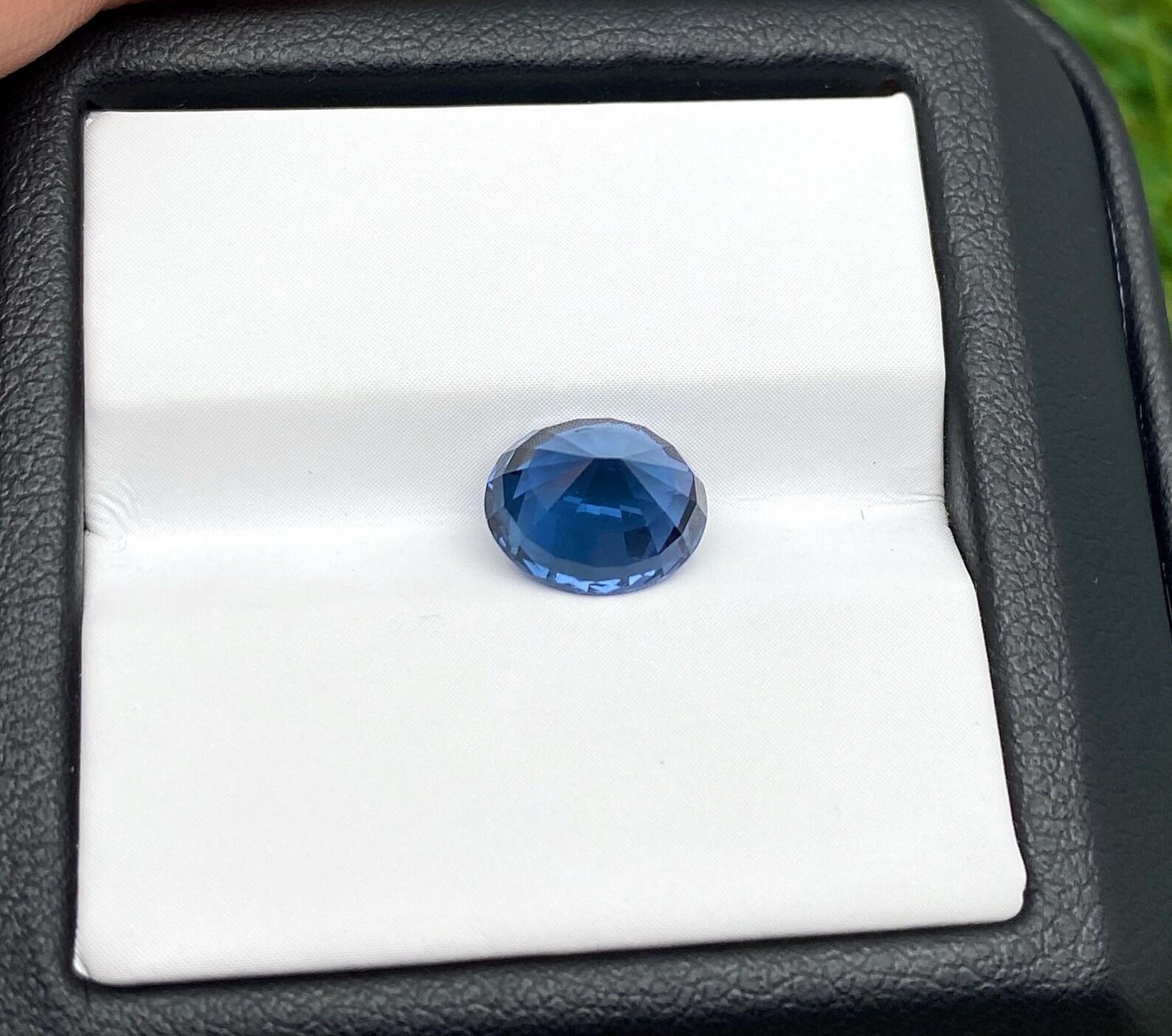 Spinel Cobalt VIVID Blue 2.99Ct natural gemstone, Oval cut, Tanzania Certificate In New Condition For Sale In Daugavpils, LV