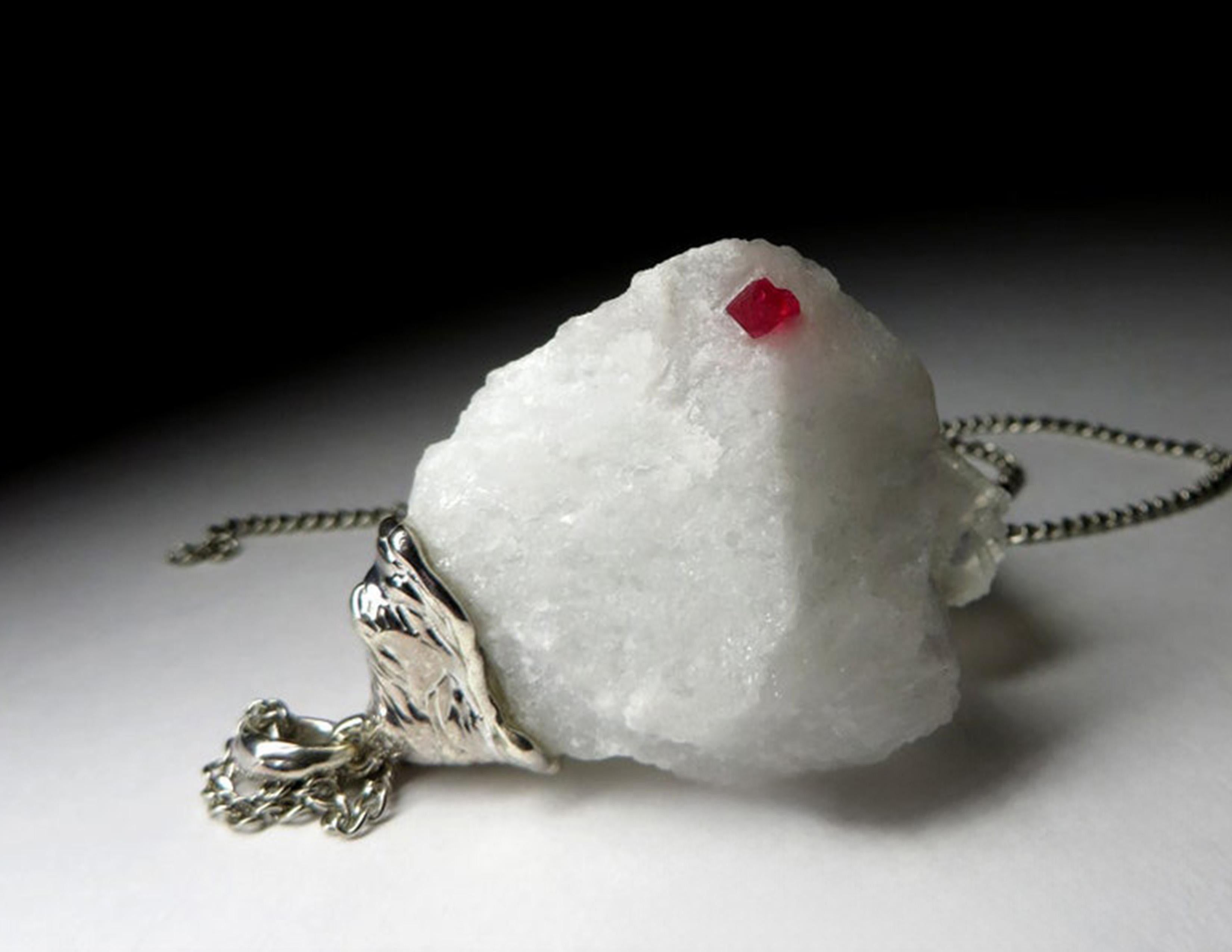 Spinel crystal necklace silver Red Raw protection necklace natural In New Condition For Sale In Berlin, DE