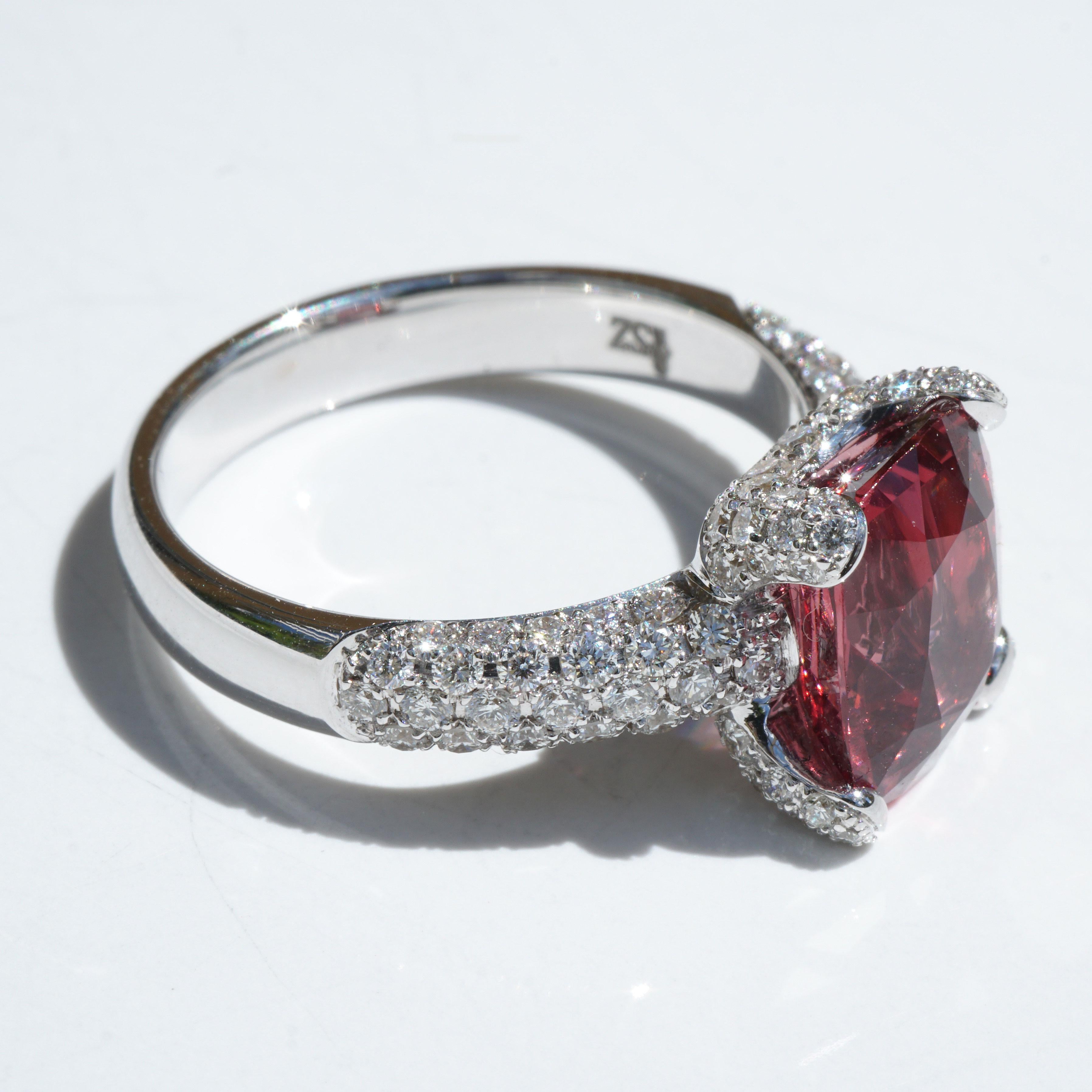 Women's or Men's 3.65 ct AAA+ Red Spinel Brilliant Ring  White Gold Mine Badachshan Afghanistan 