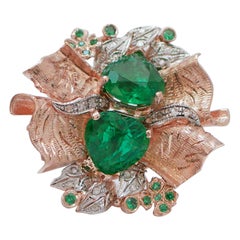 Anello con spinello, diamanti, oro rosa e argento.