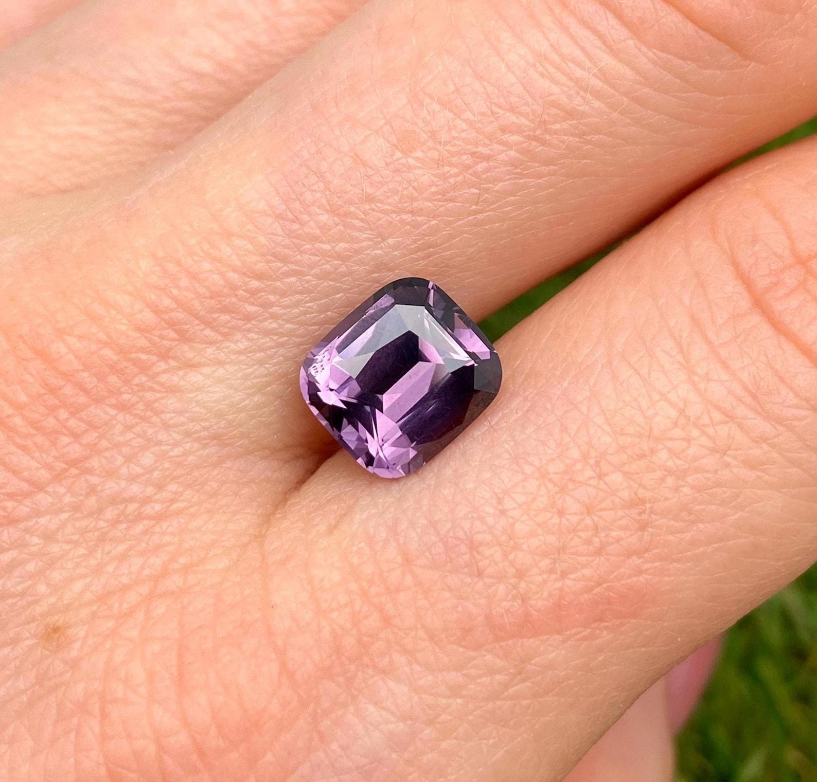 Spinel Lavender Violet 4.27Ct natural gemstone, Cushion cut, Tanzania For Sale 4