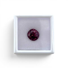 Spinel Oval cushion 3.20 ct Deep pink Vietnam No-Heated Natural Spinel