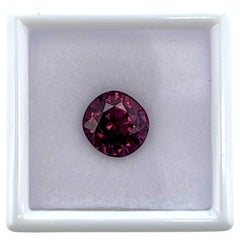 Spinel Oval cushion 3.20 ct Deep pink Vietnam No-Heated Natural Spinel