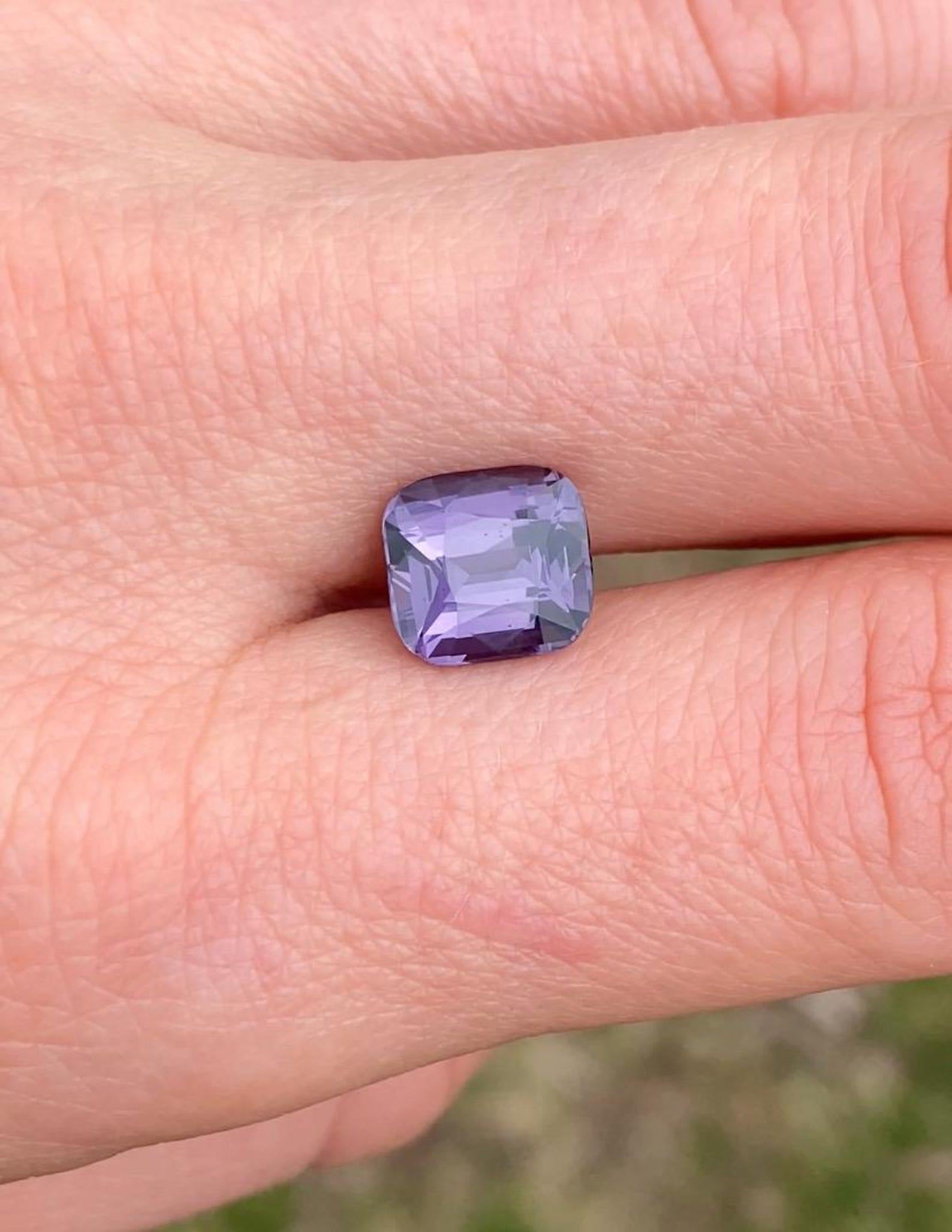 Spinello viola 3,56Ct gemma naturale, taglio a cuscino, Tanzania, certificato GFCO in vendita 5