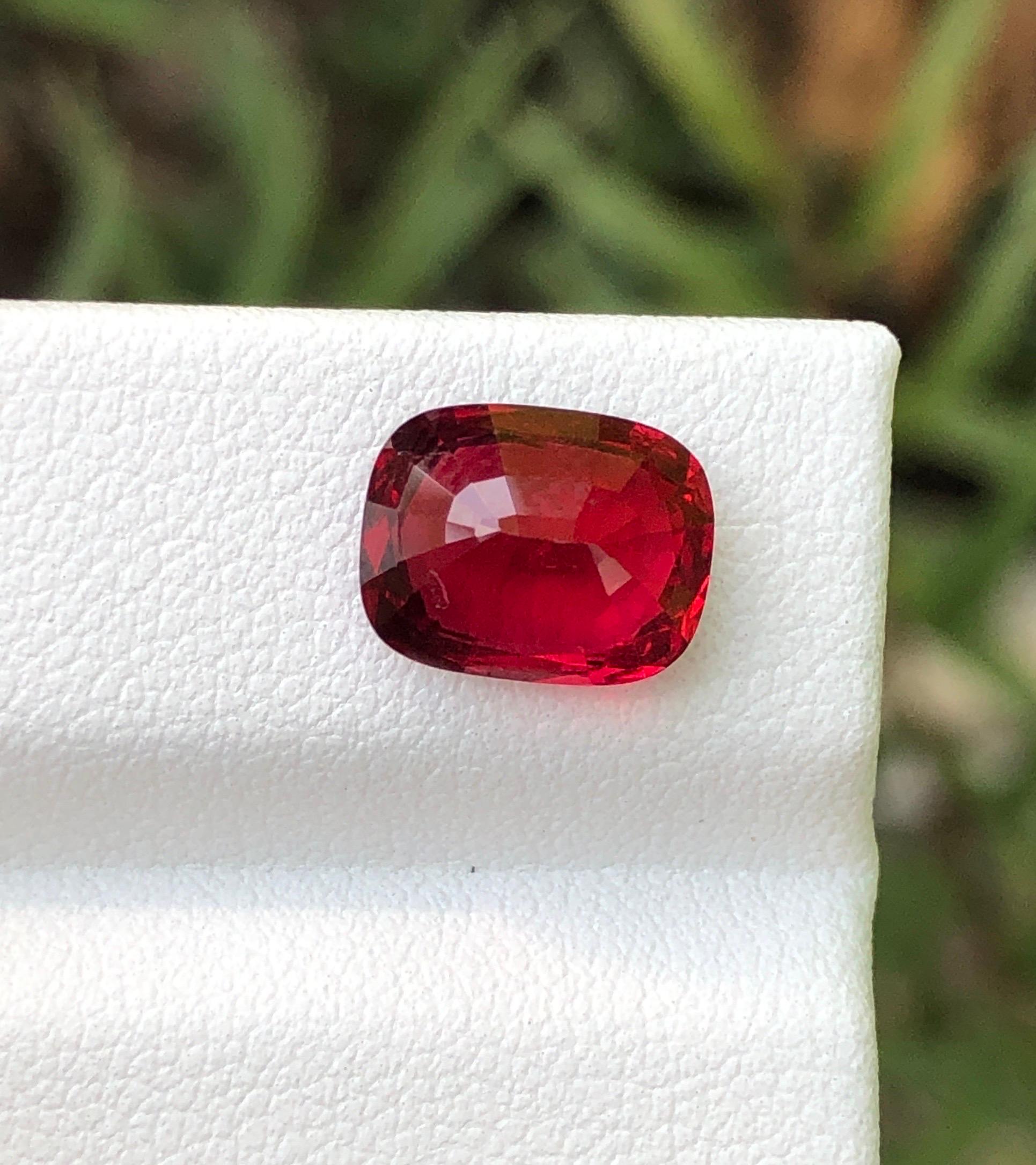 Cushion Cut Spinel Red 3.61 ct  For Sale