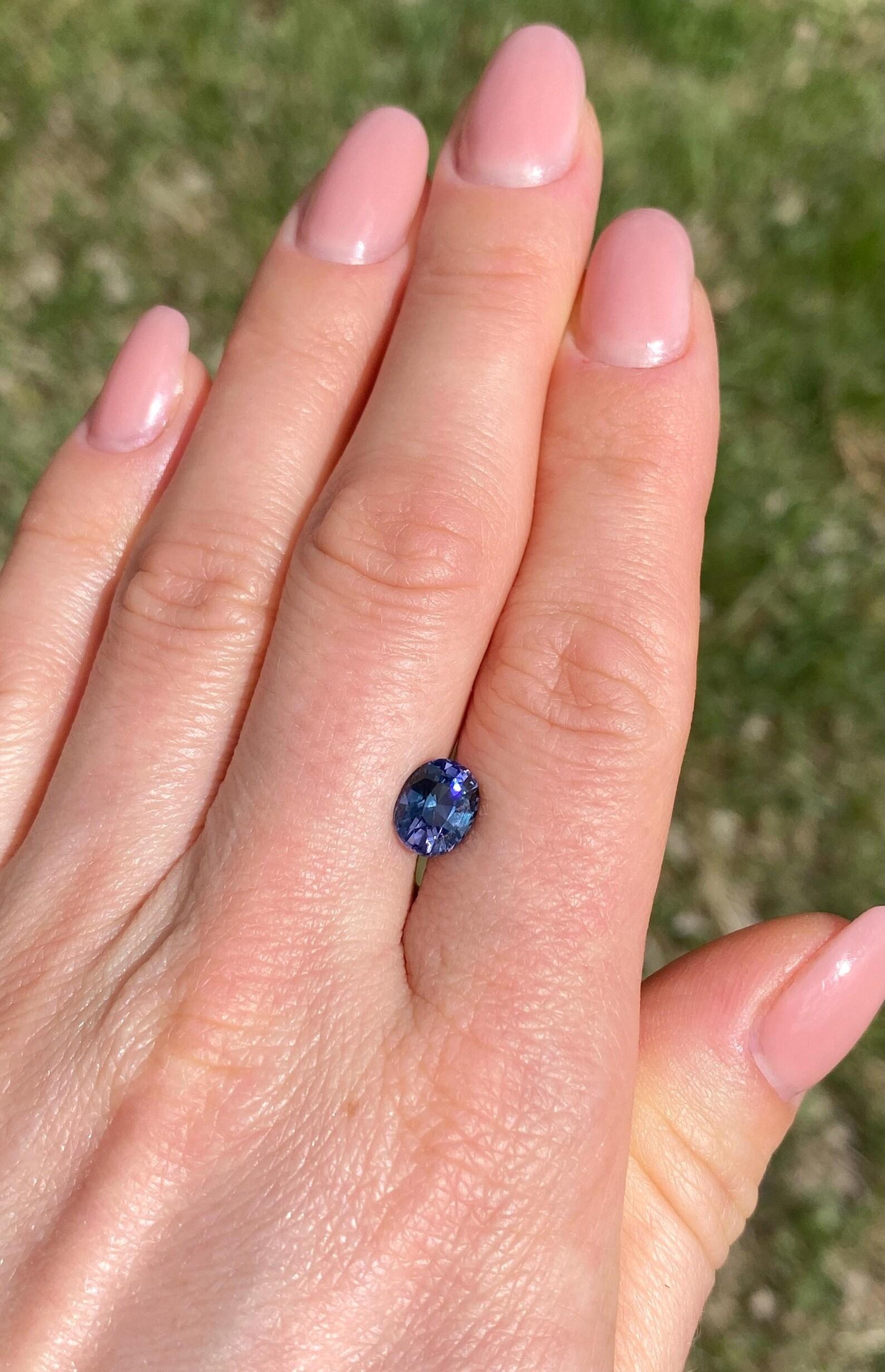 Spinell Sehr seltene Zweifarbigkeit Hohe Qualität, 2,44 ct. Loser Edelstein, Zertifikat GFCO im Angebot 7