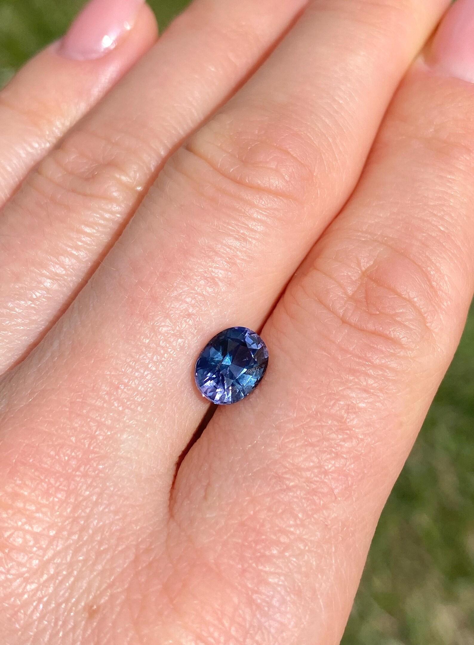 Spinell Sehr seltene Zweifarbigkeit Hohe Qualität, 2,44 ct. Loser Edelstein, Zertifikat GFCO im Angebot 9