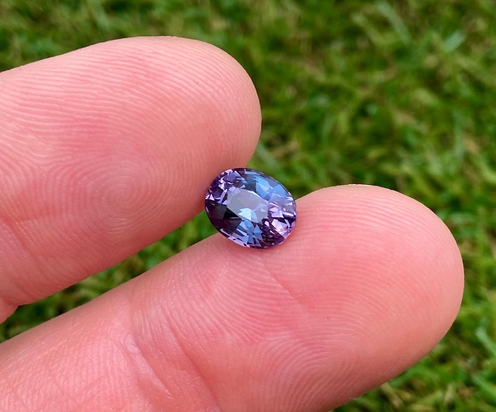 Spinell Sehr seltene Zweifarbigkeit Hohe Qualität, 2,44 ct. Loser Edelstein, Zertifikat GFCO im Angebot 4