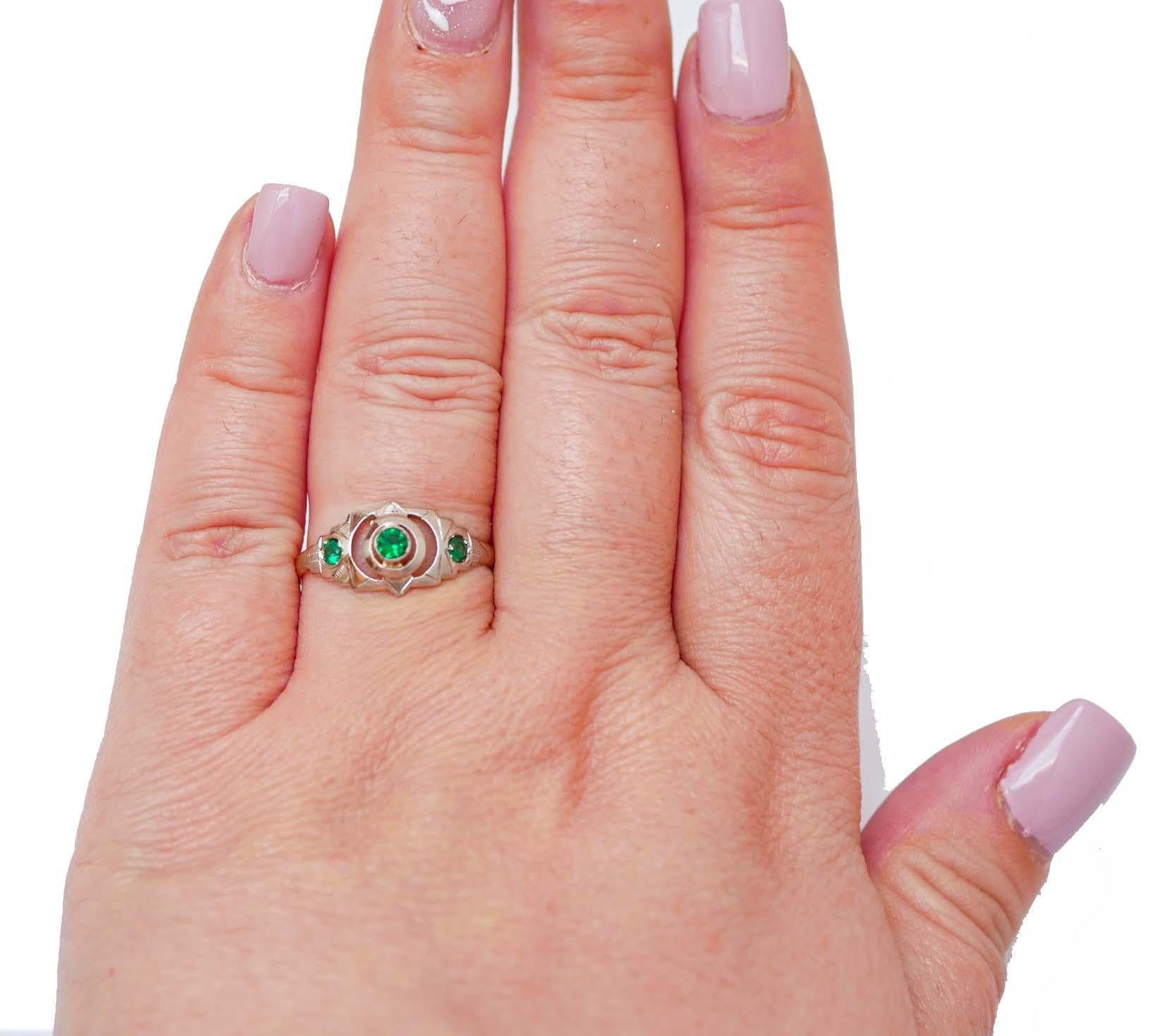 Round Cut Spinel, Yellow Gold and White Gold Ring. For Sale