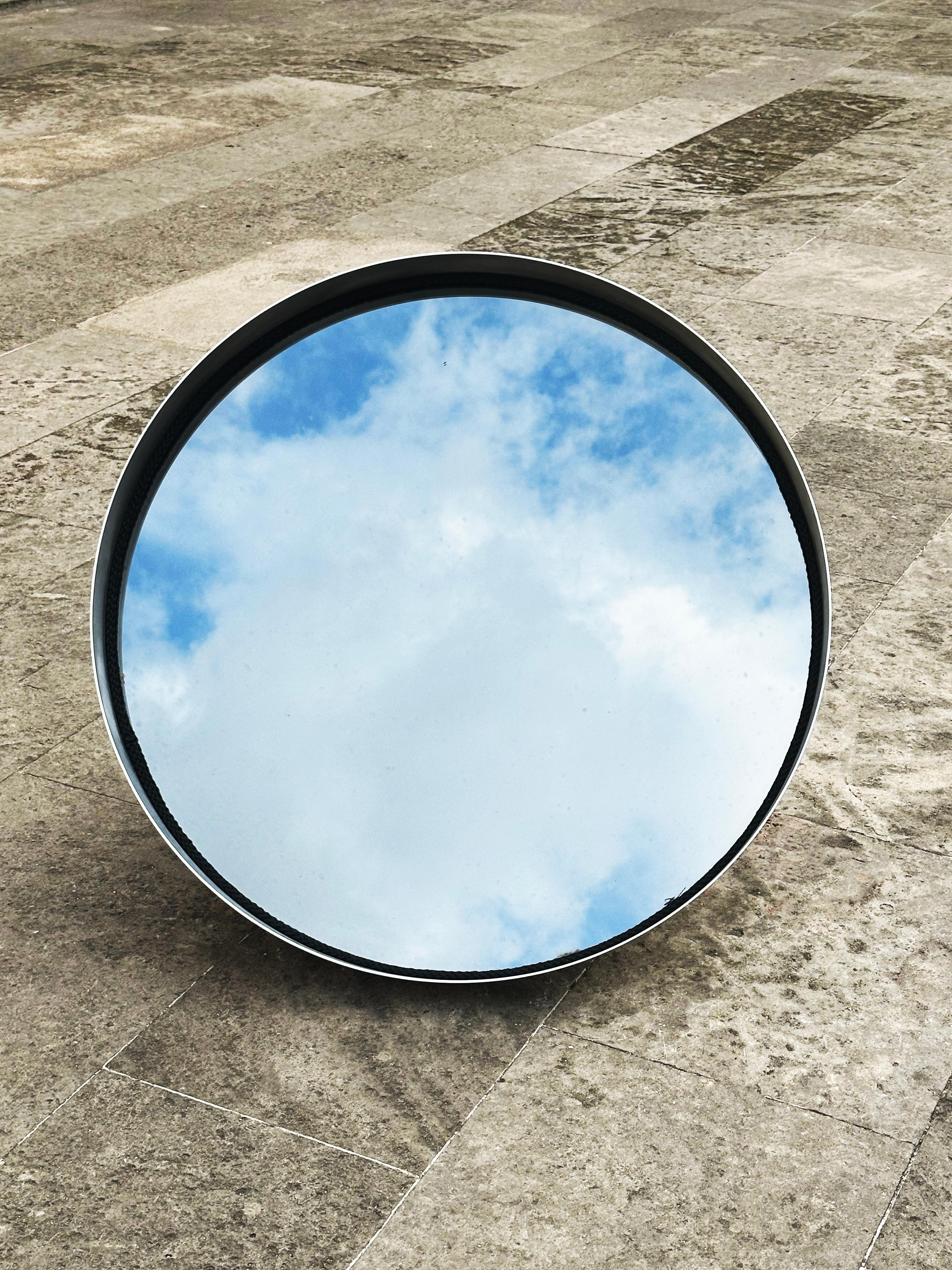 Spinning Mirror by Sophia Taillet In New Condition For Sale In Geneve, CH