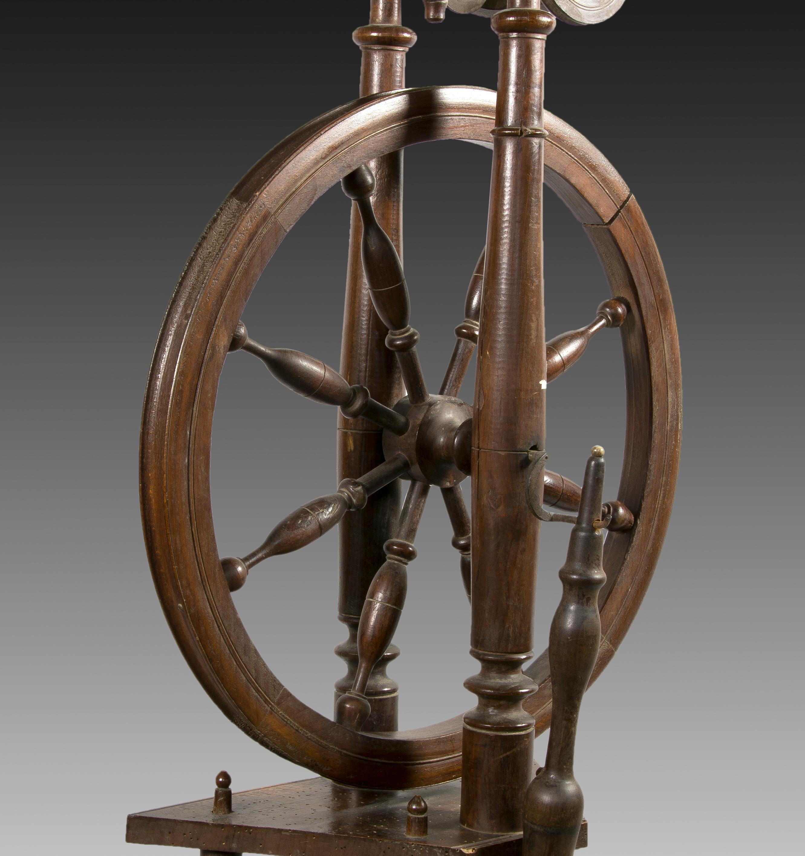 European Spinning Wheel, Walnut Wood, 19th Century For Sale
