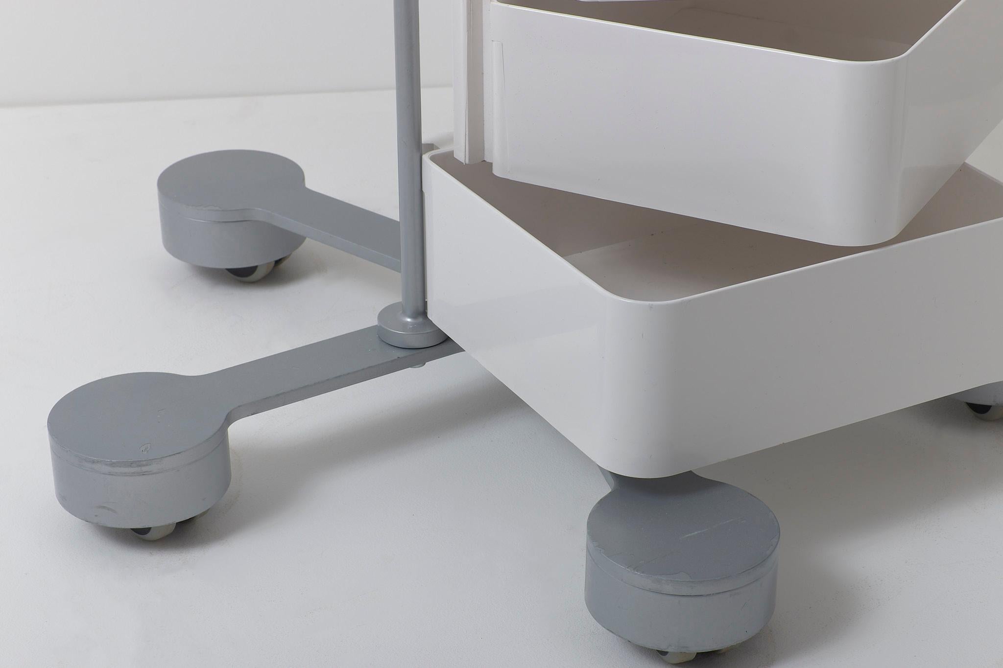 Contemporary Spinny Unit by Studio Joe Colombo