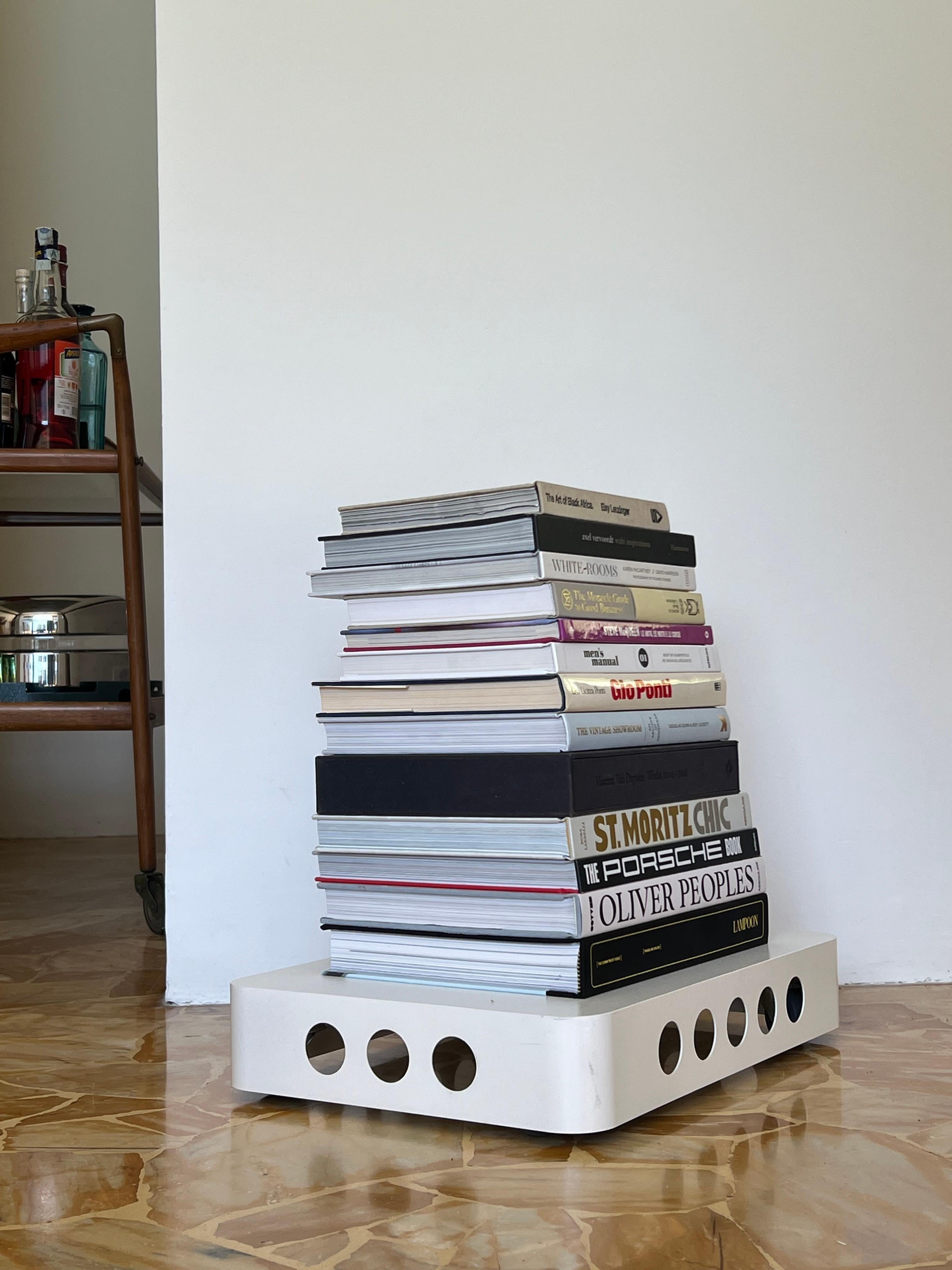 Italiano Libreria Spinzi, Scaffale a rotelle con ruote a scomparsa, Whiting in vendita