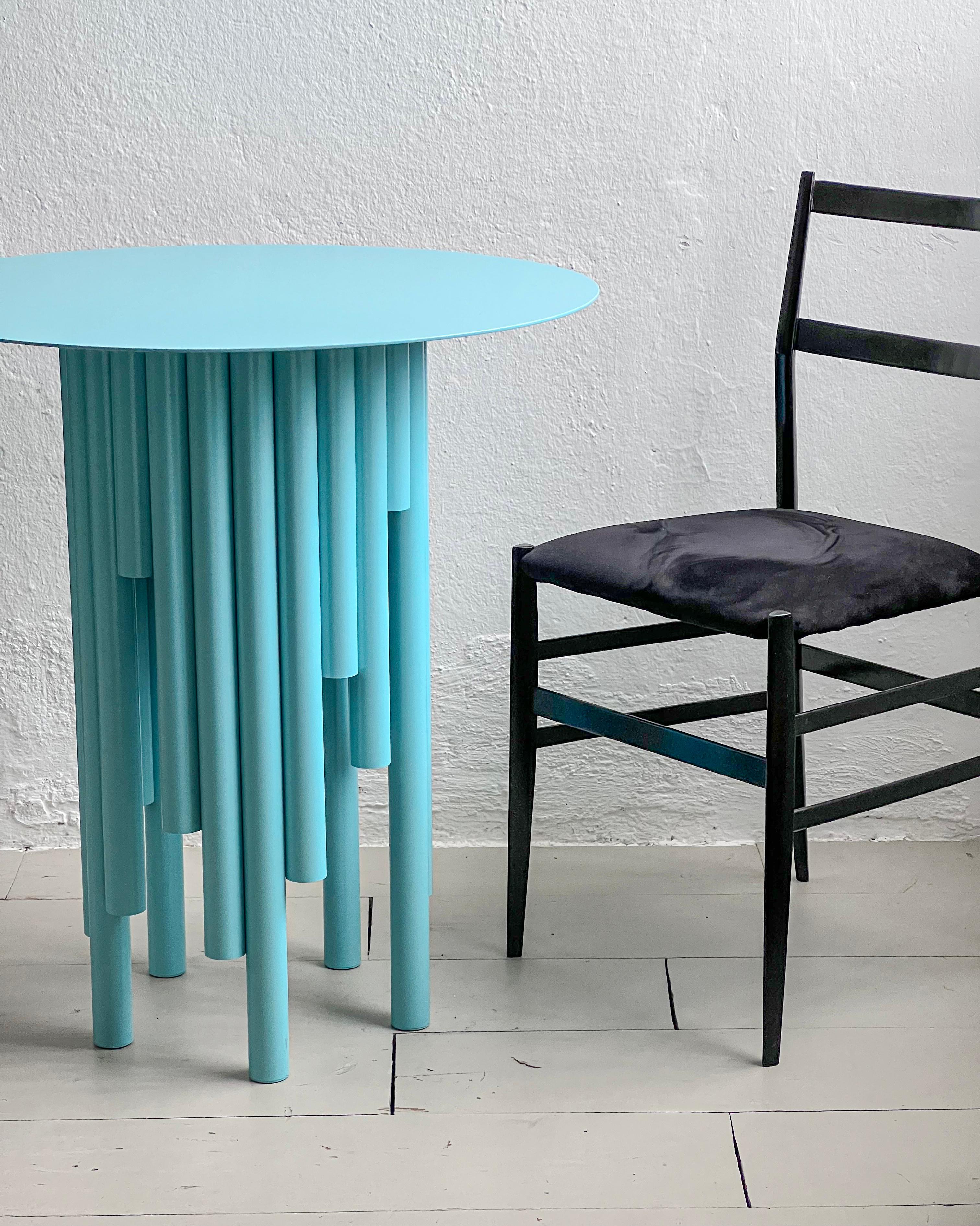 Runder Esstisch / Küchentisch / Teetisch / Eingangstisch in Tiffany-Blau im Angebot 1