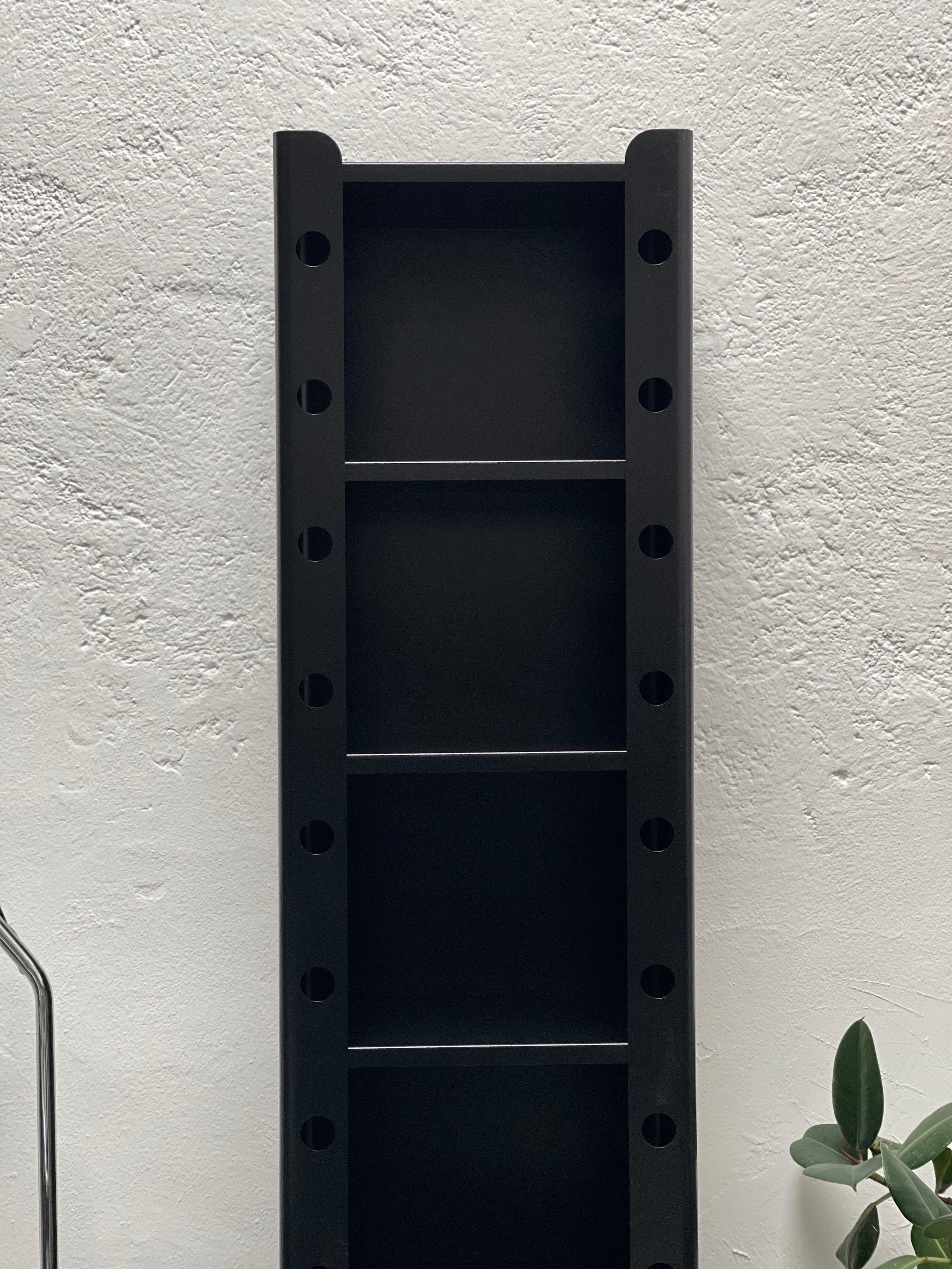Spinzi Meccano Bookcase, Muebles Contemporáneos de Metal Industrial del Siglo XXI en venta 5