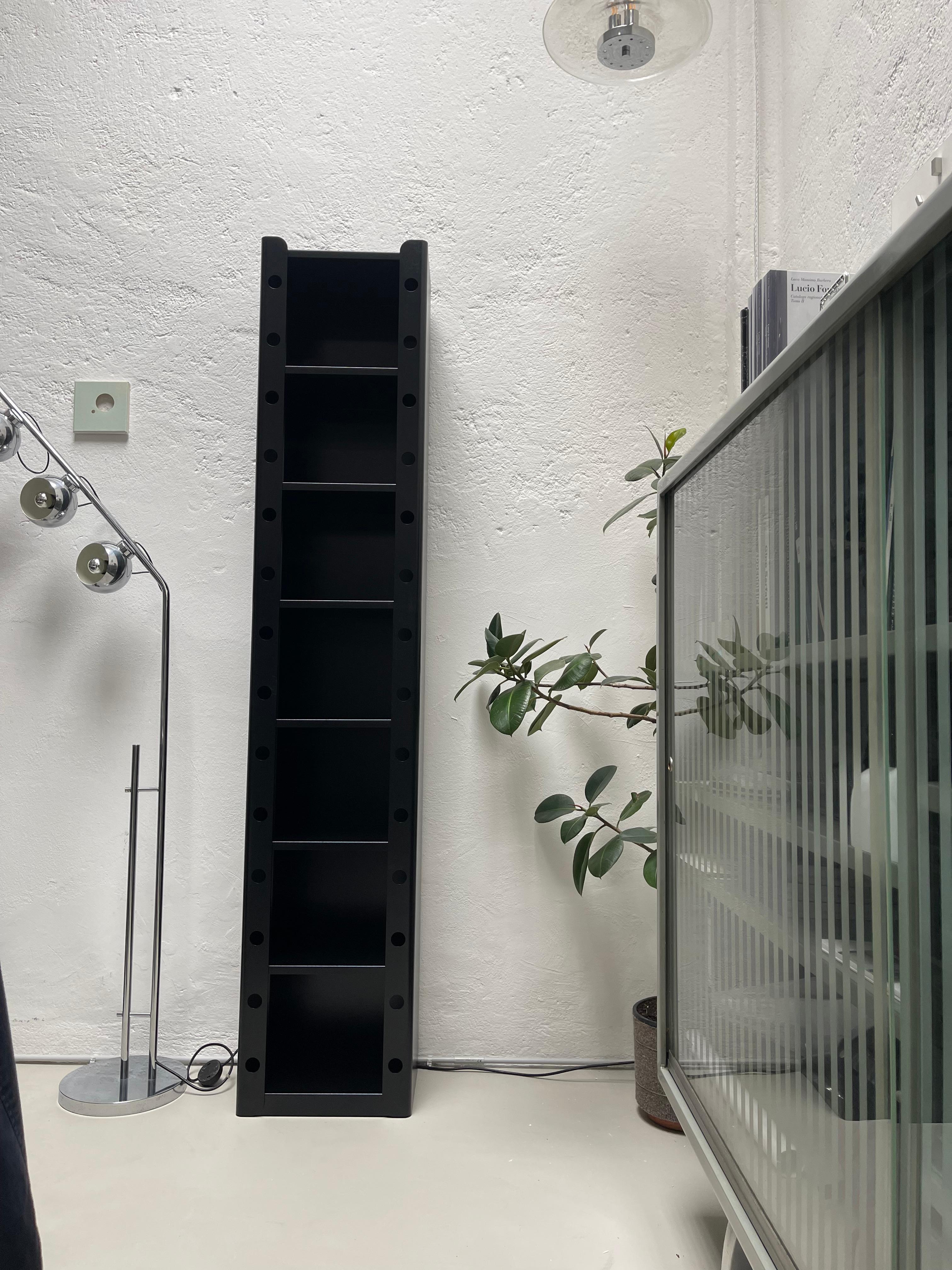Spinzi Meccano Bookcase, Muebles Contemporáneos de Metal Industrial del Siglo XXI en venta 6