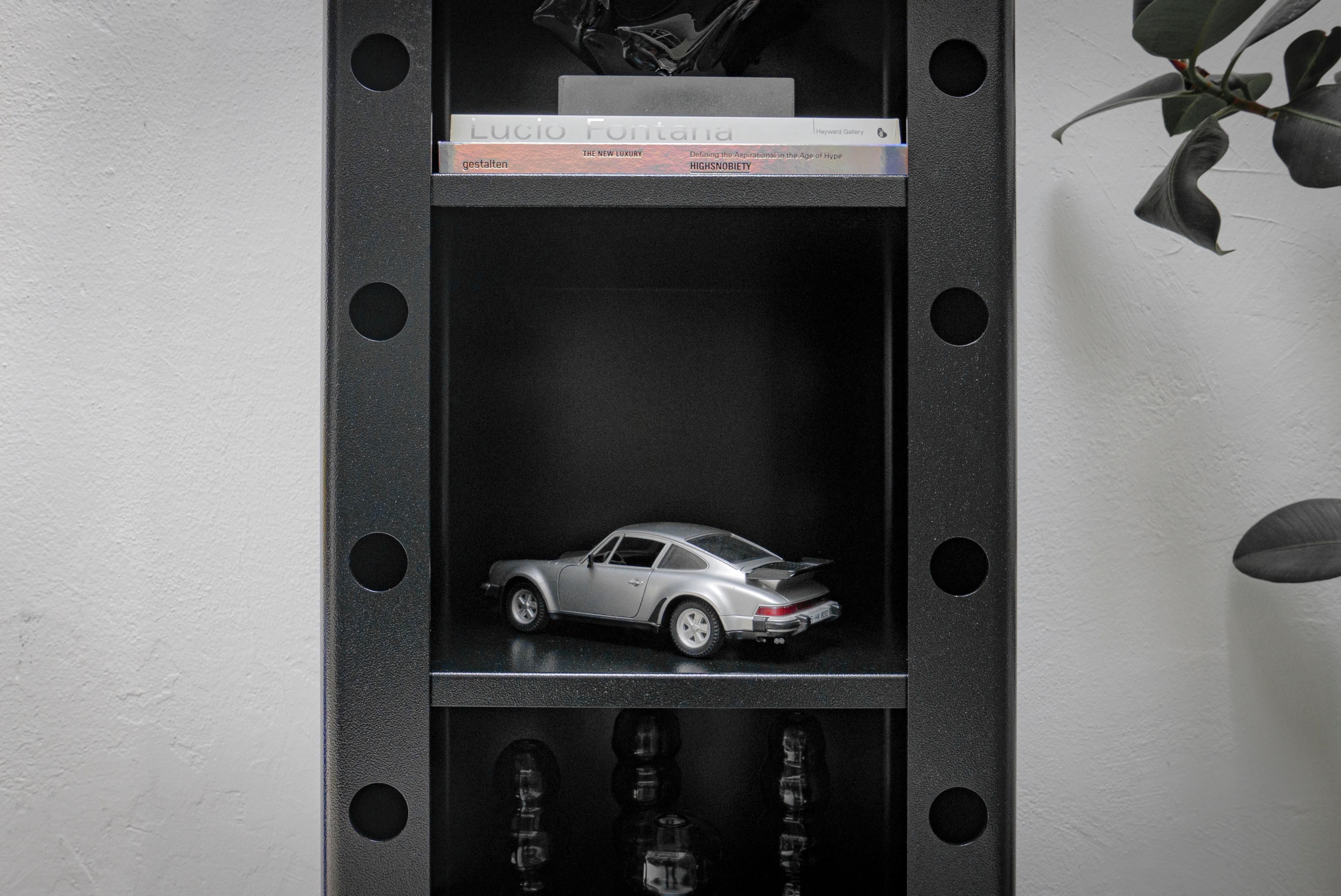 Spinzi Meccano Bookcase, Muebles Contemporáneos de Metal Industrial del Siglo XXI Siglo XXI y contemporáneo en venta