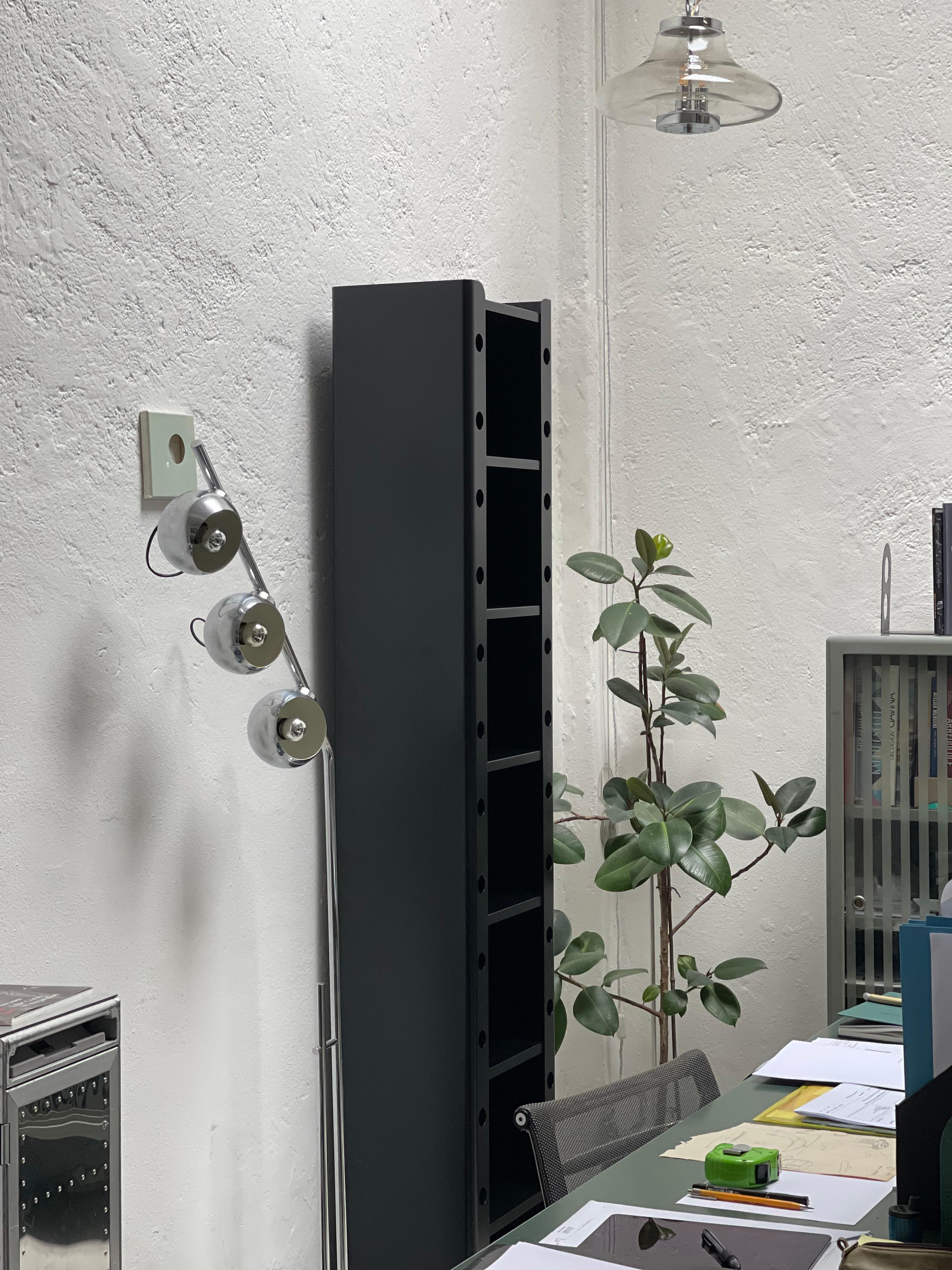 Spinzi Meccano Bookcase, Muebles Contemporáneos de Metal Industrial del Siglo XXI en venta 3