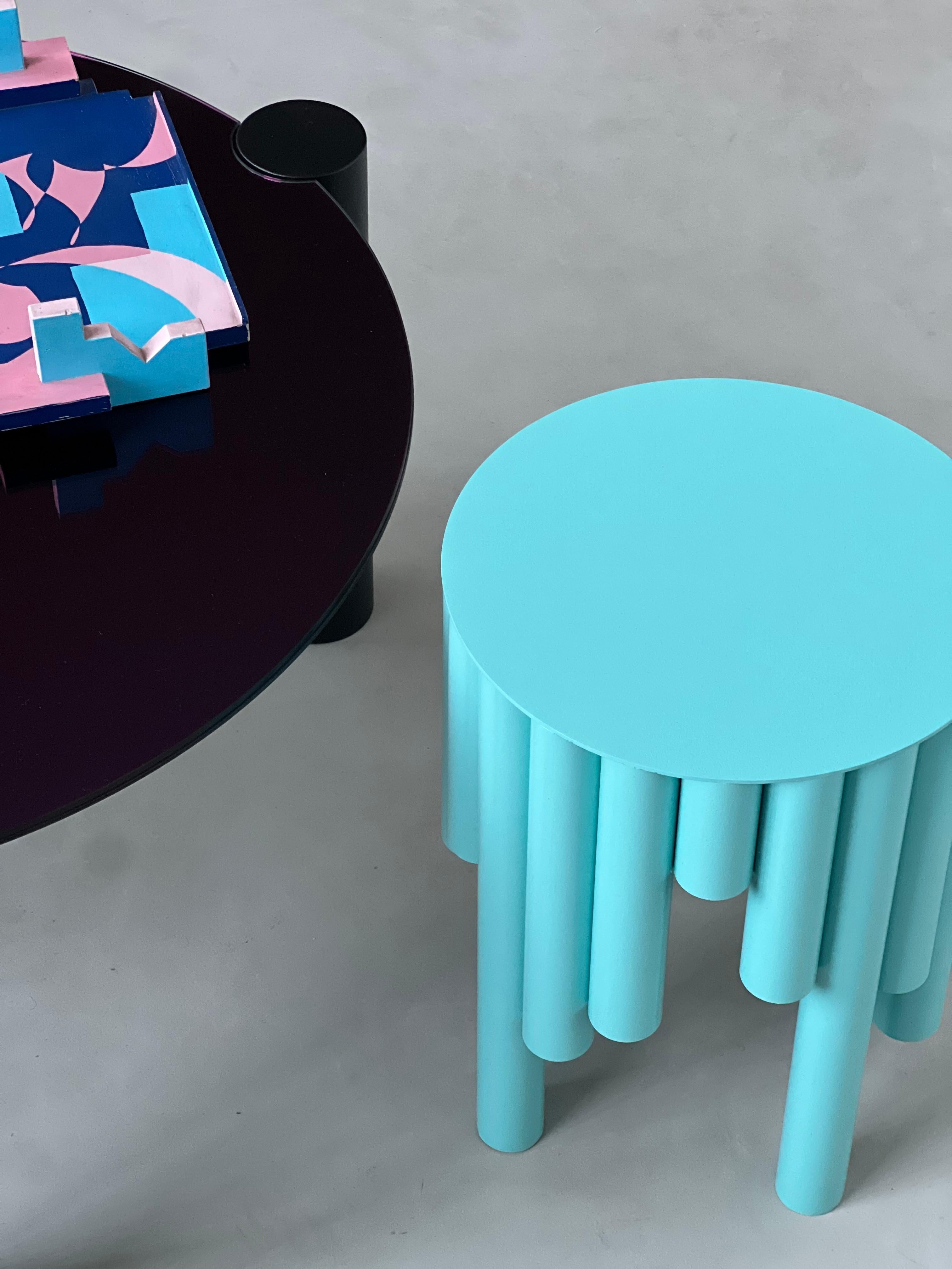 italien Table d'appoint/tabouret de collection en métal Spinzi , fabriqué en Italie en vente