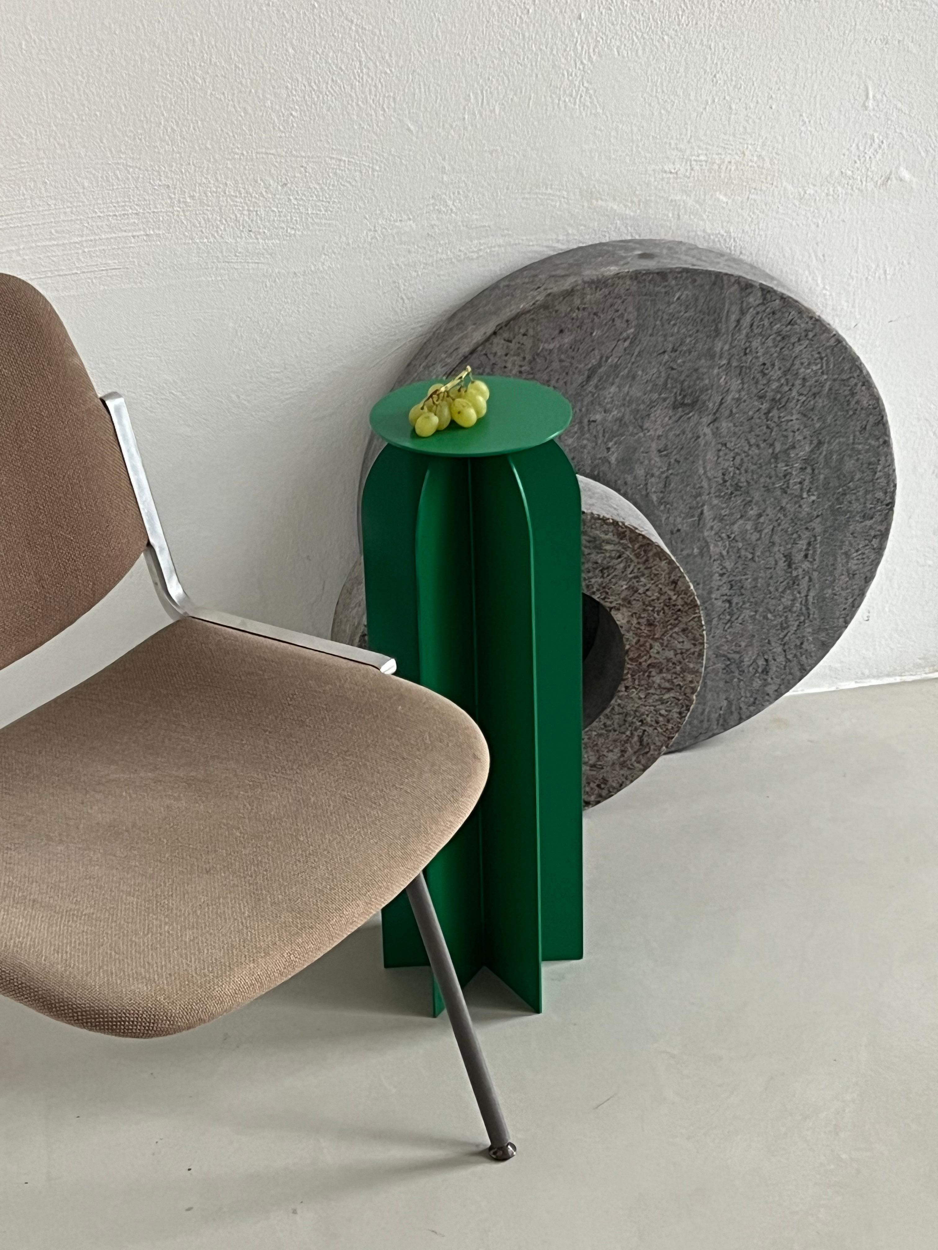 Table d'appoint Spinzi Palladium Rocket, vert vif, design de collection Neuf - En vente à Milano, IT