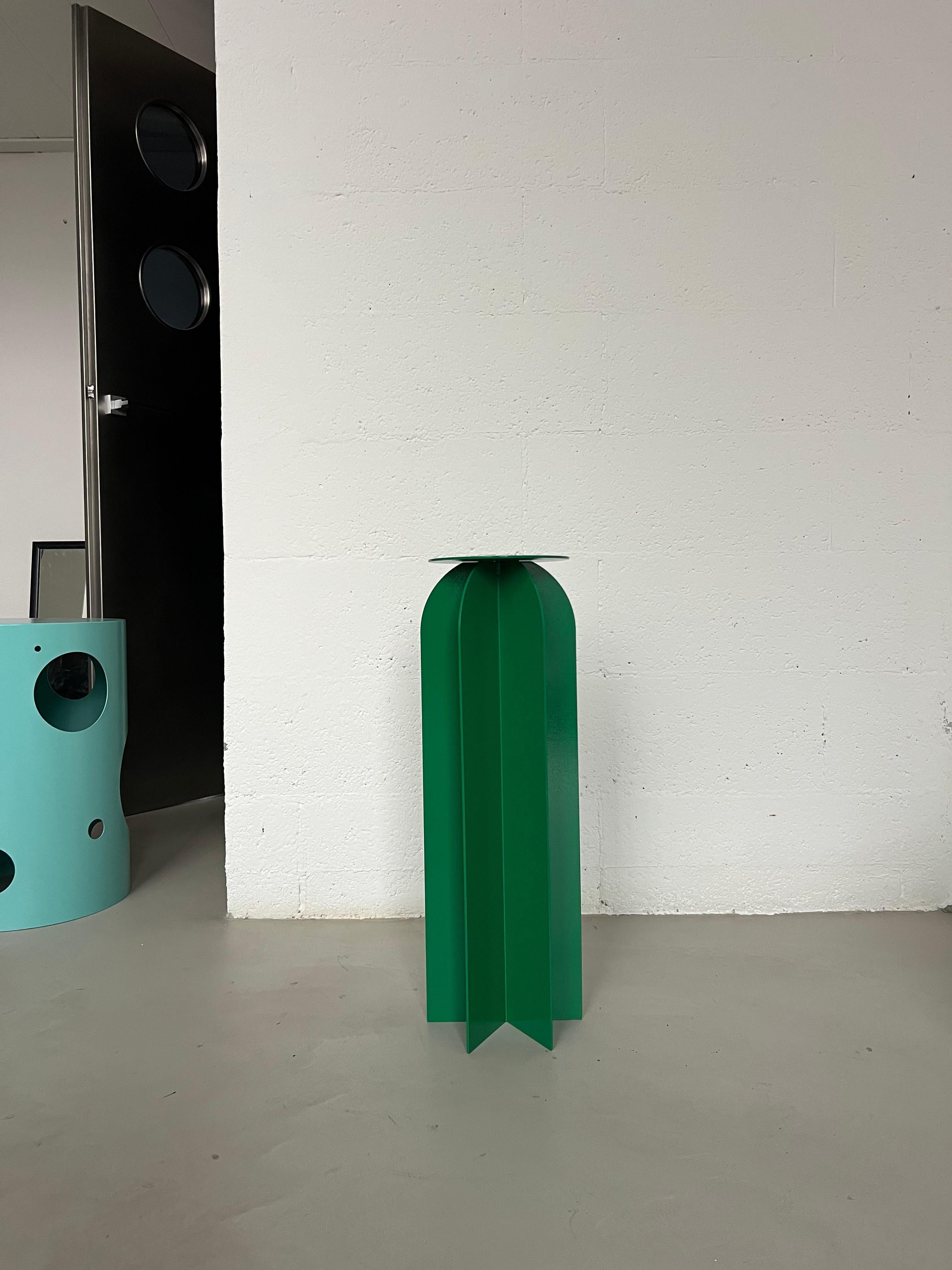Table d'appoint Spinzi Palladium Rocket, vert vif, design de collection en vente 1