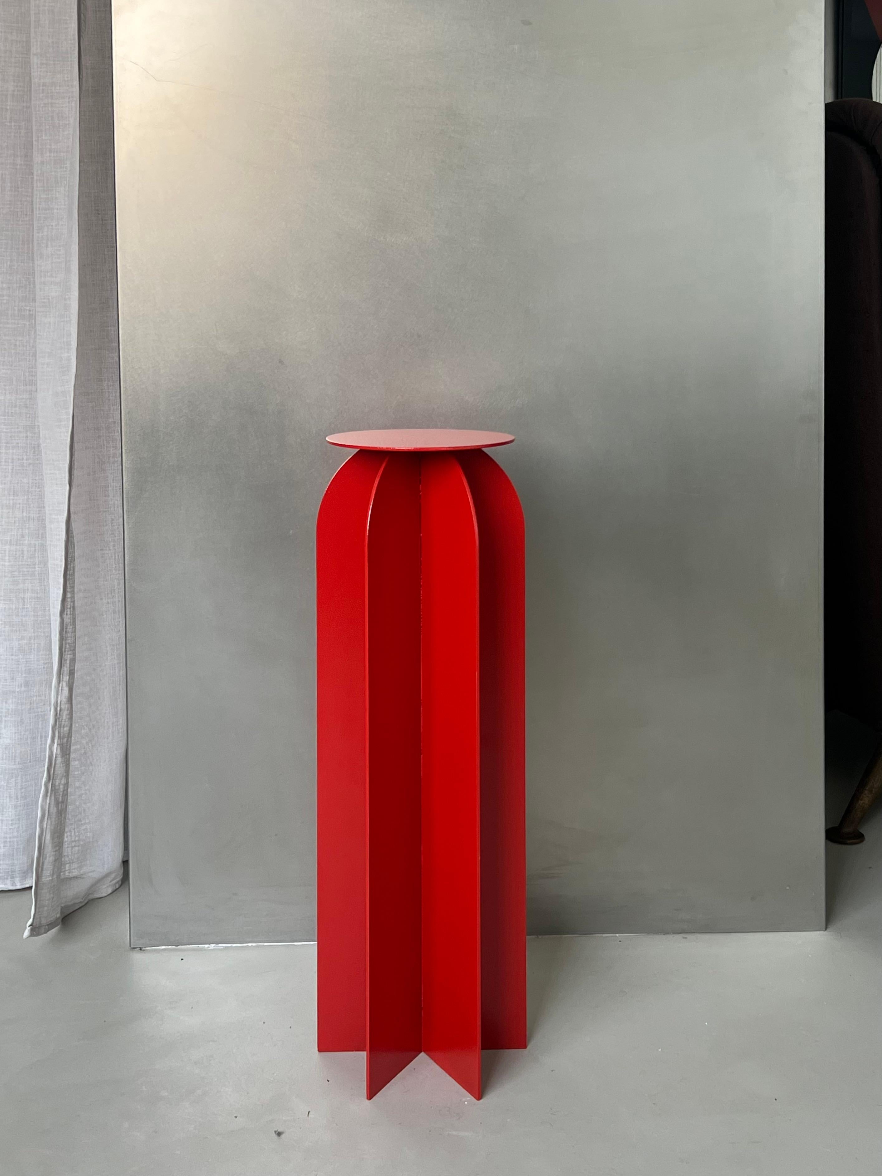 XXIe siècle et contemporain Table d'appoint Spinzi Palladium Rocket rouge vif, design de collection en vente