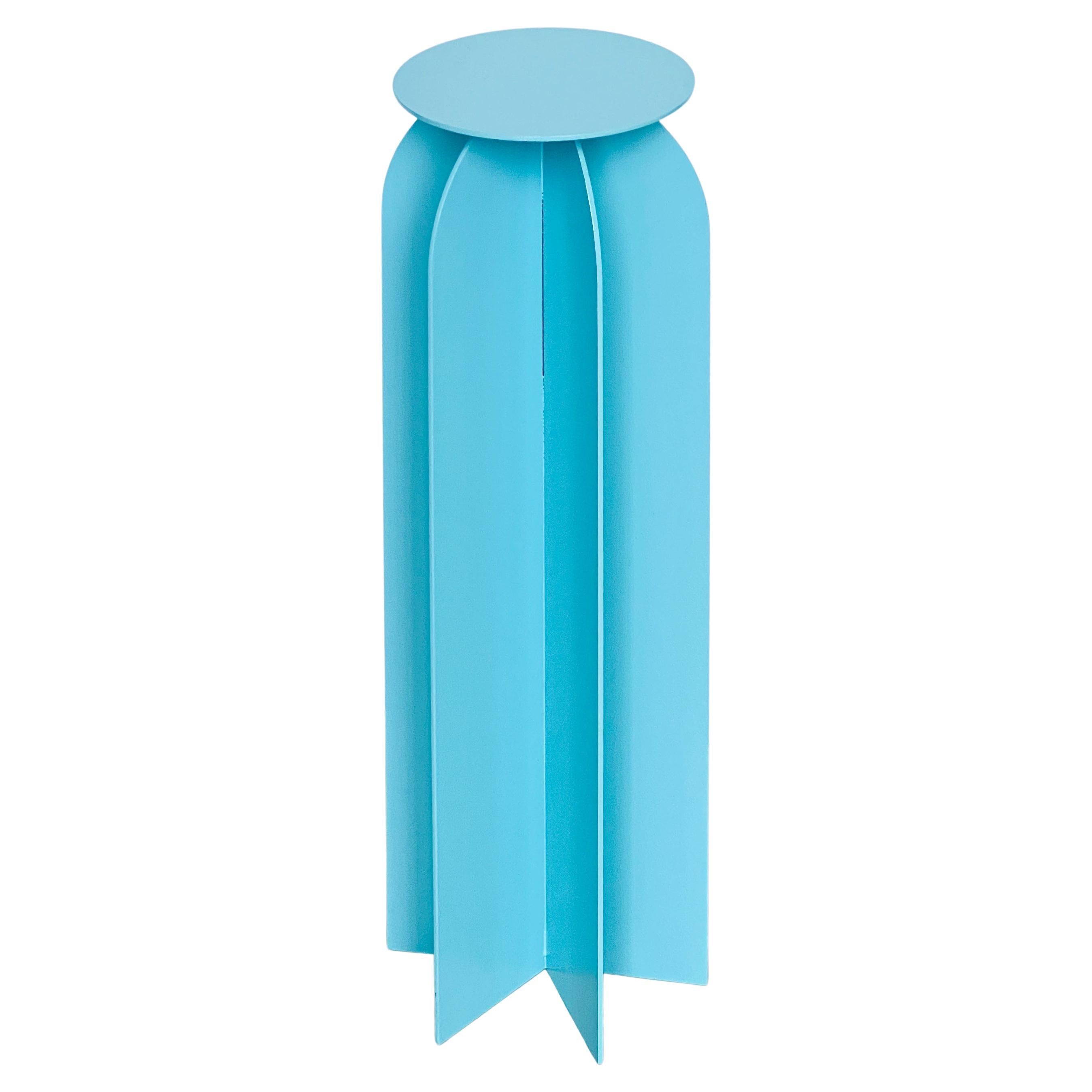 Sculptural Tall Side Table, Arc Cocktail table in Tiffany Blue, By Spinzi en venta