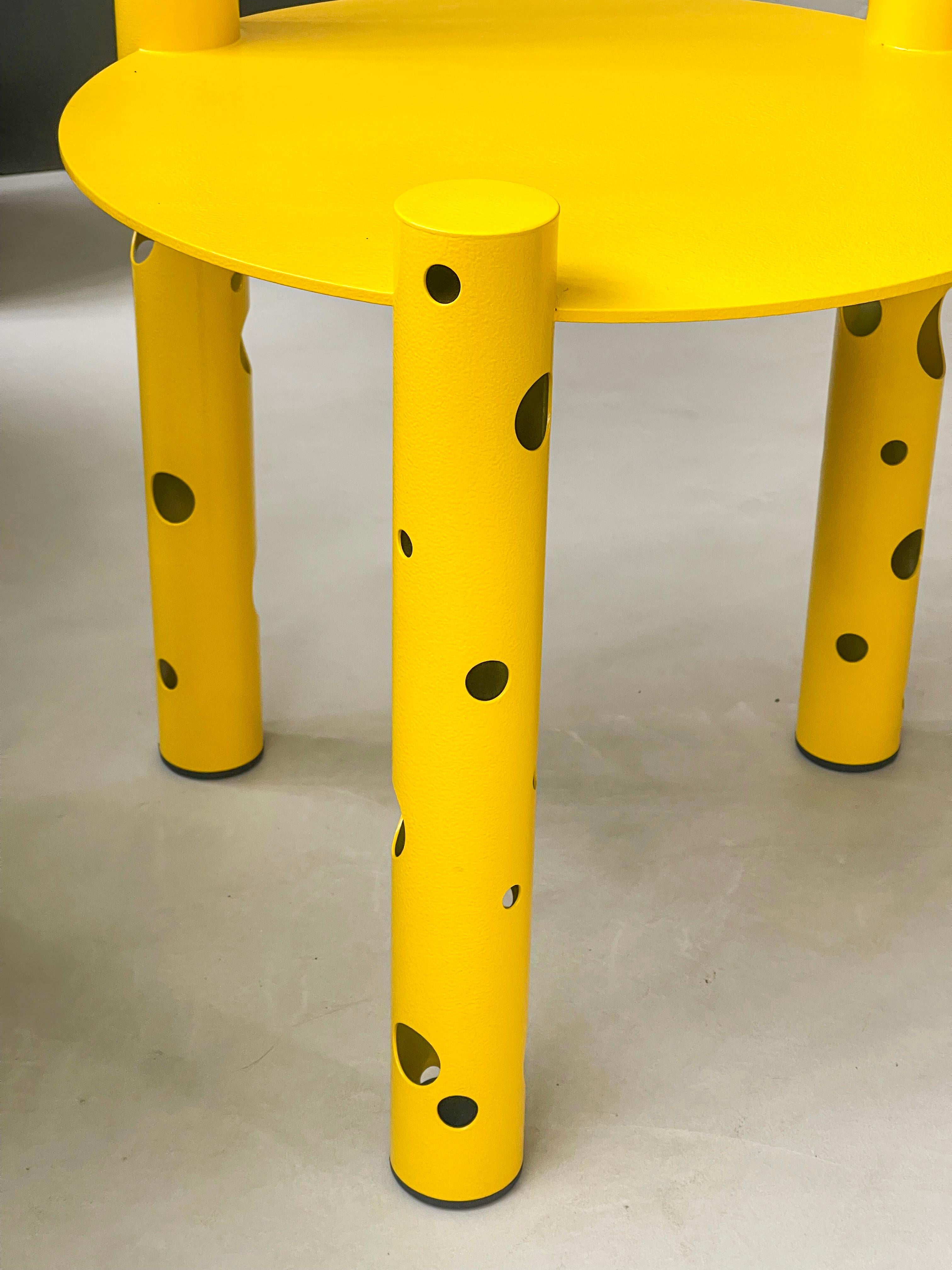 Spinzi SIlös Chair, Collectible Italian Design, Bright Yellow Sculptural Seating For Sale 3