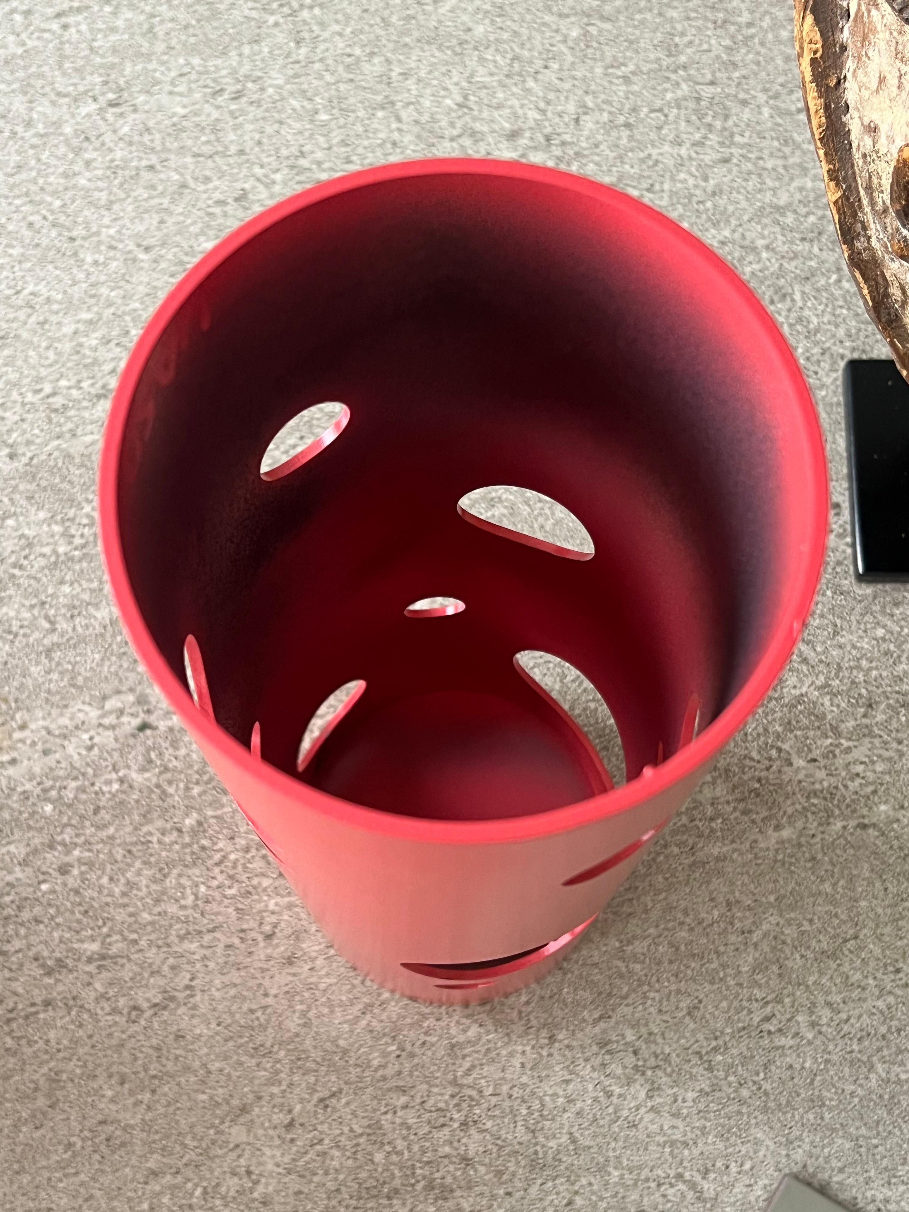 Spinzi Silös Vase, Bright Pink, Collectible Italian Design For Sale 2