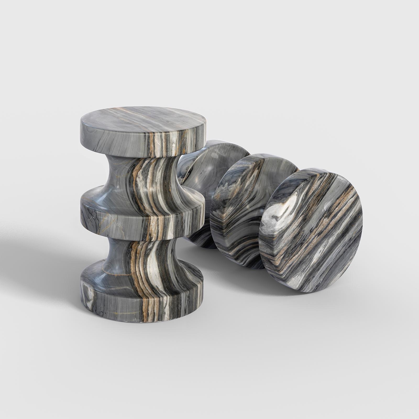 Inspired to the base of the antique Ionic column, Spira blends classic heritage and 
contemporary elegance. The natural stone not only adds an air of timeless elegance 
but also imparts a rugged durability and offer a sensorial experience at the