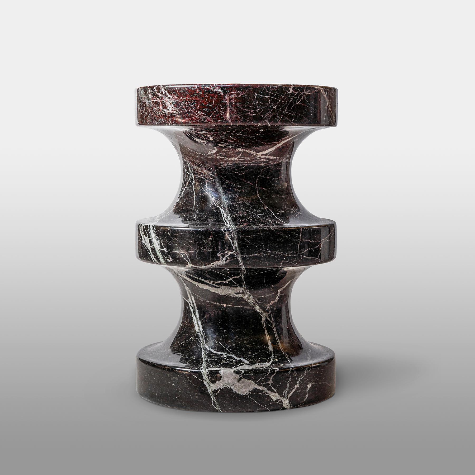 Spira Marble Side Table in Calacata Vintage In New Condition For Sale In Carrara, Toscana