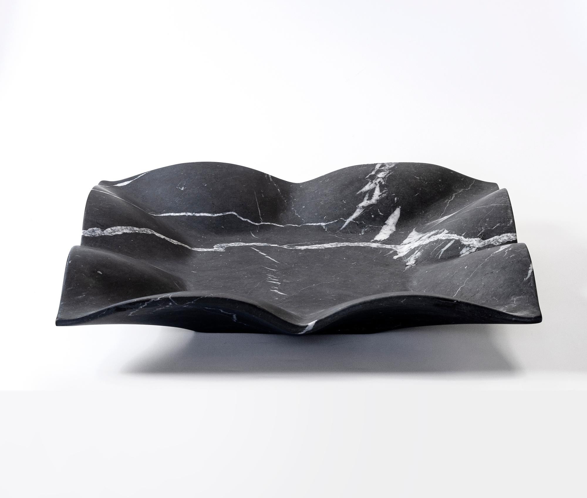 italien Bol VEIL en marbre Nero Marquina en vente