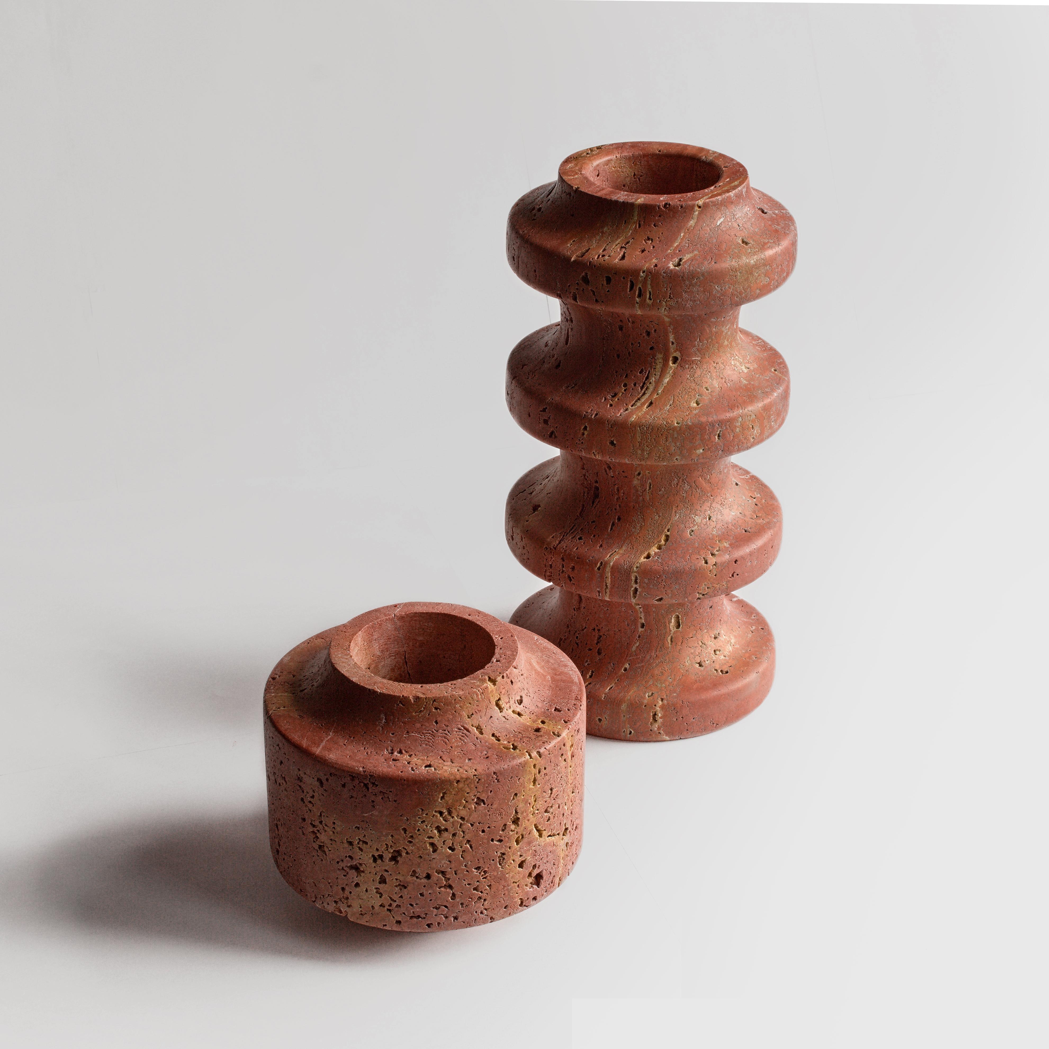 Altro SPIRA Vessel 02 in travertino rosso in vendita